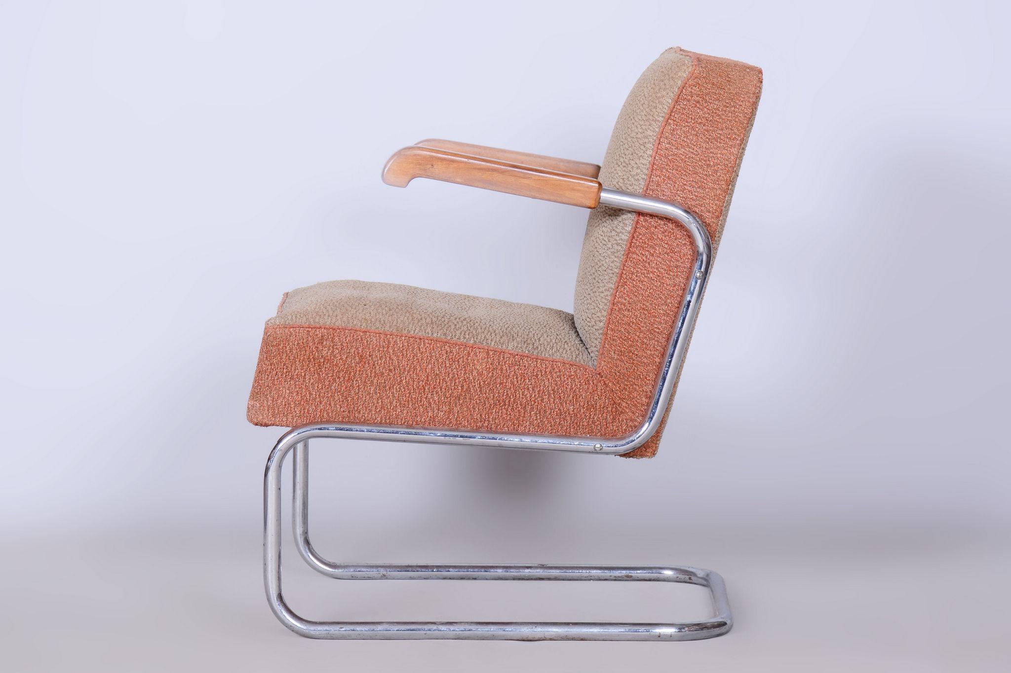 Original Bauhaus Armchair, by Vichr a Spol., Chrome, Steel, Czech, 1930s For Sale 4