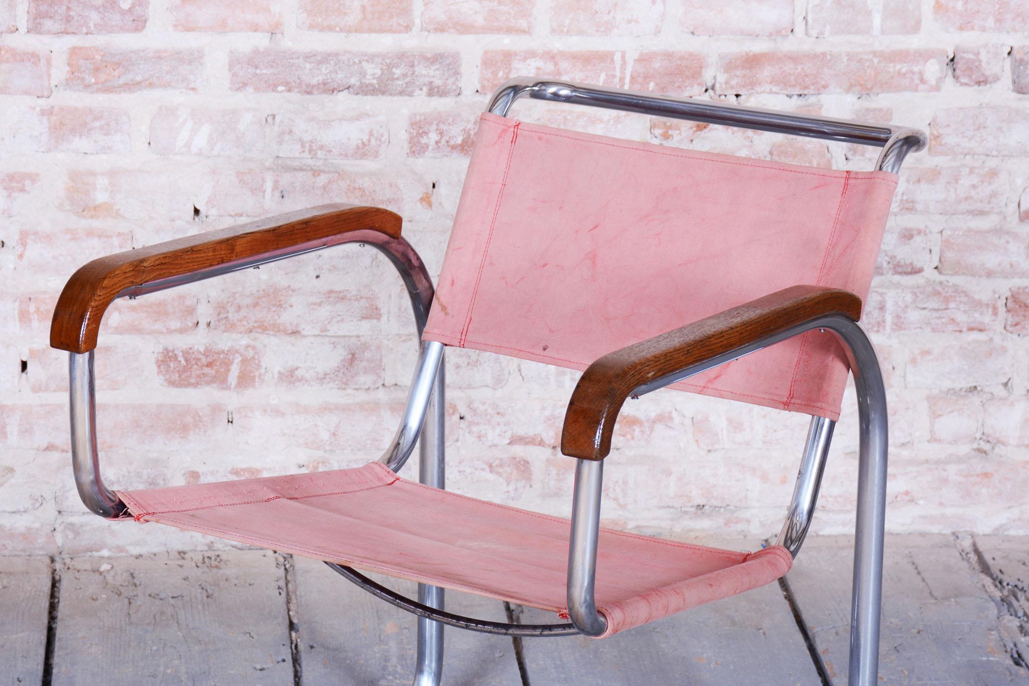Chaise Bauhaus originale de J. Halabala, UP Zavody, hêtre, chrome, tchèque, années 1930 en vente 1