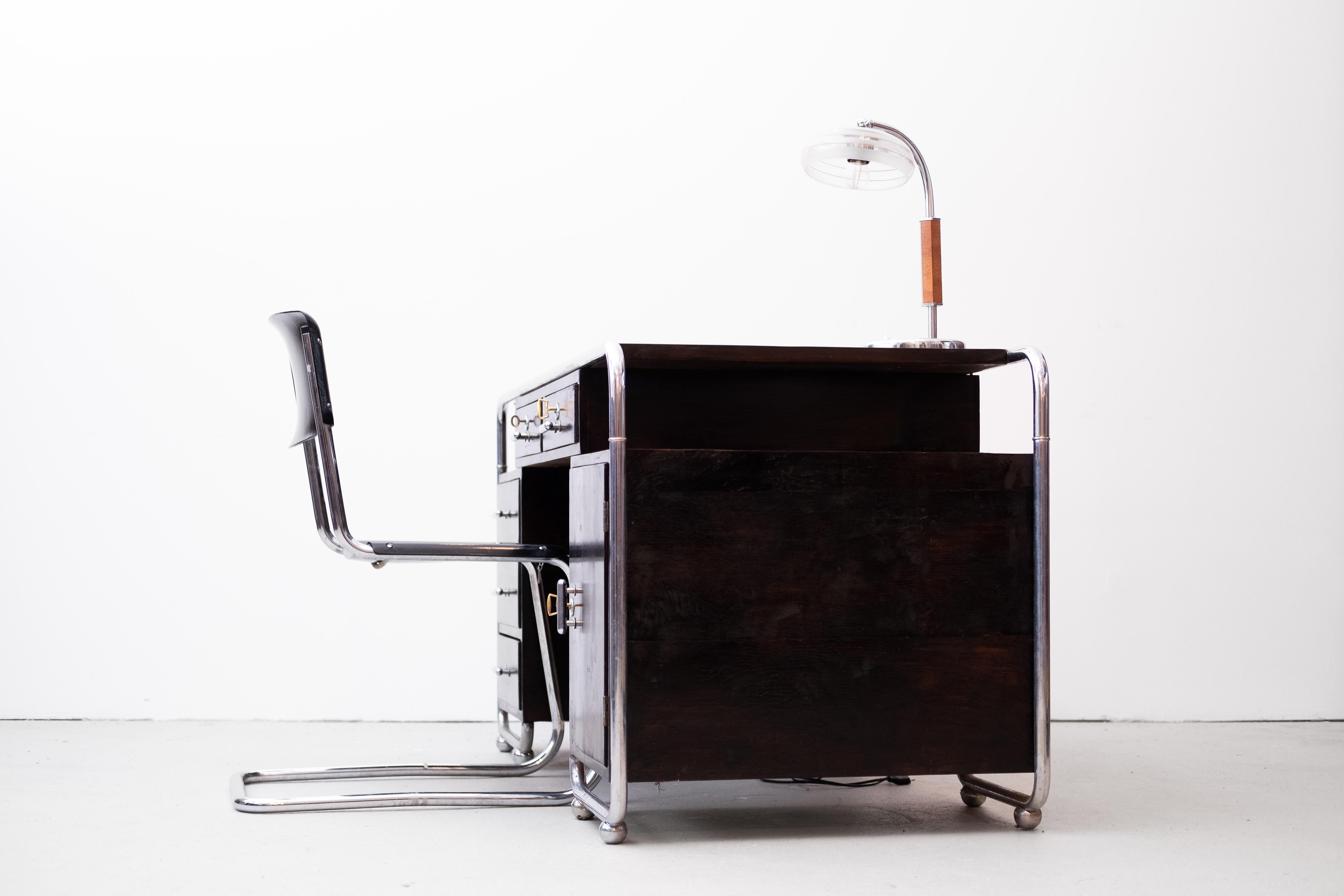 Bauhaus Desk, in style of Marcel Breuer by Jos. & Leop. Quittner, Vienna, 1930 For Sale 5