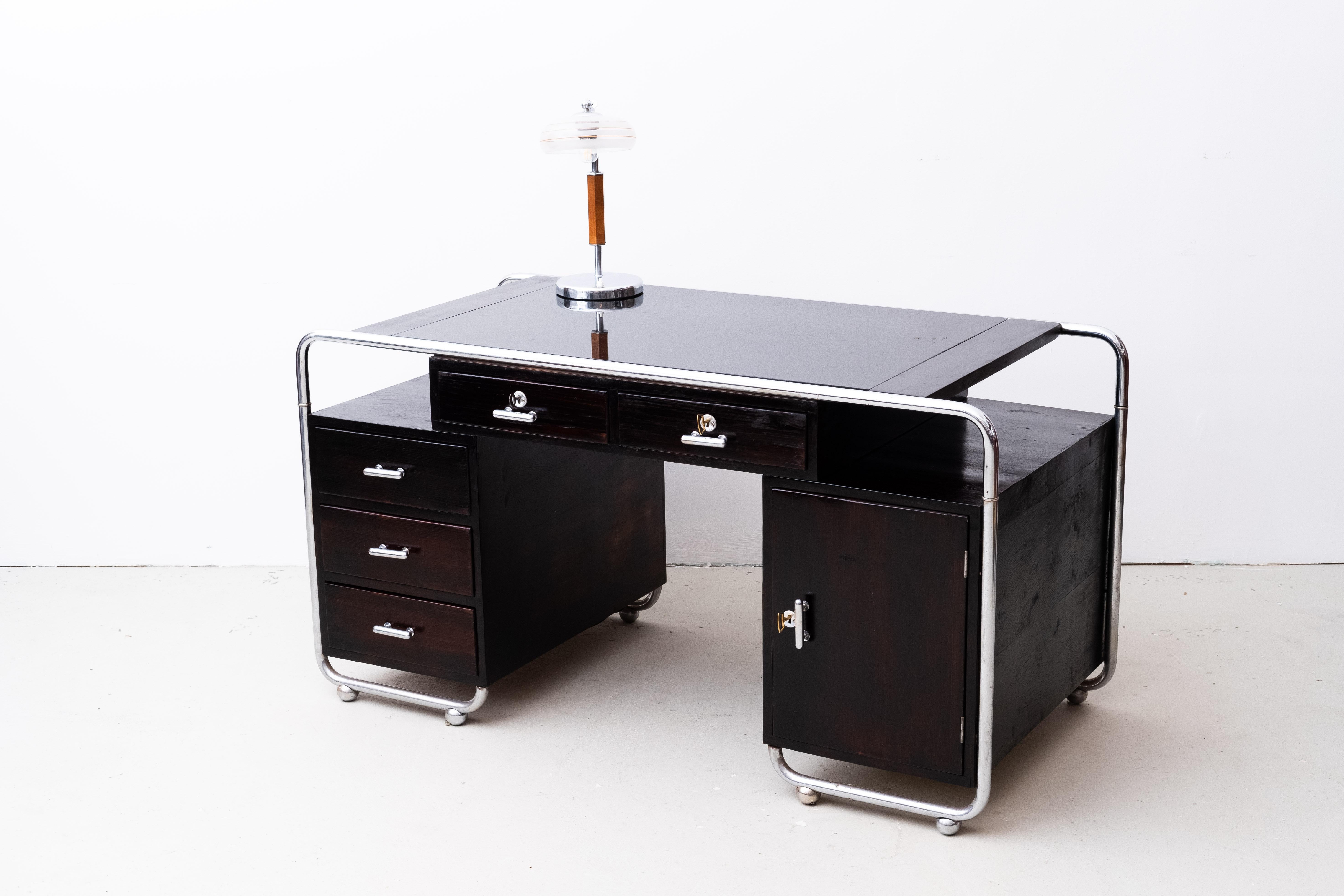 Bauhaus Desk, in style of Marcel Breuer by Jos. & Leop. Quittner, Vienna, 1930 For Sale 6