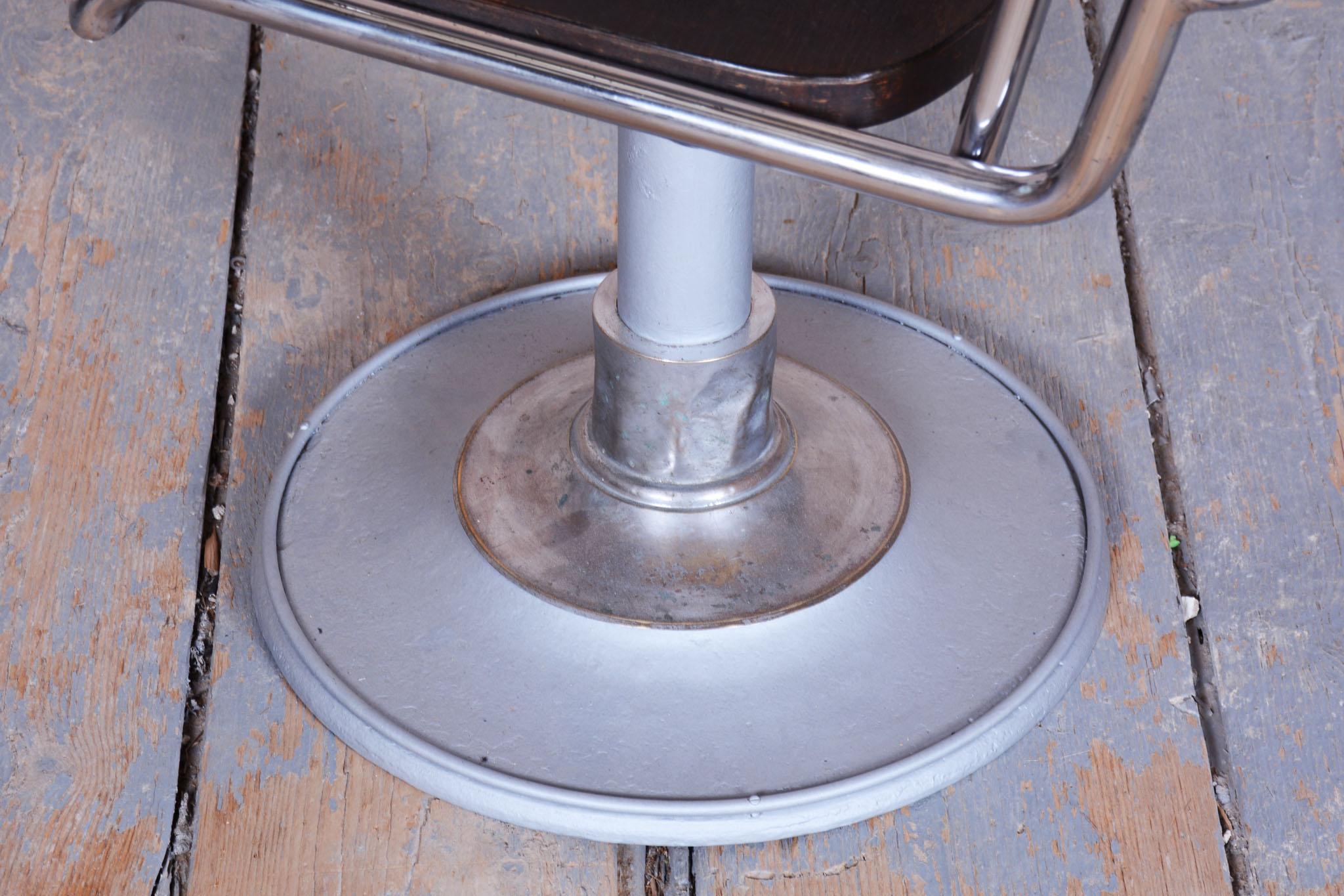 Original Bauhaus Hairdresser Chair, by Mücke - Melder, Beech, Czech, 1930s For Sale 12