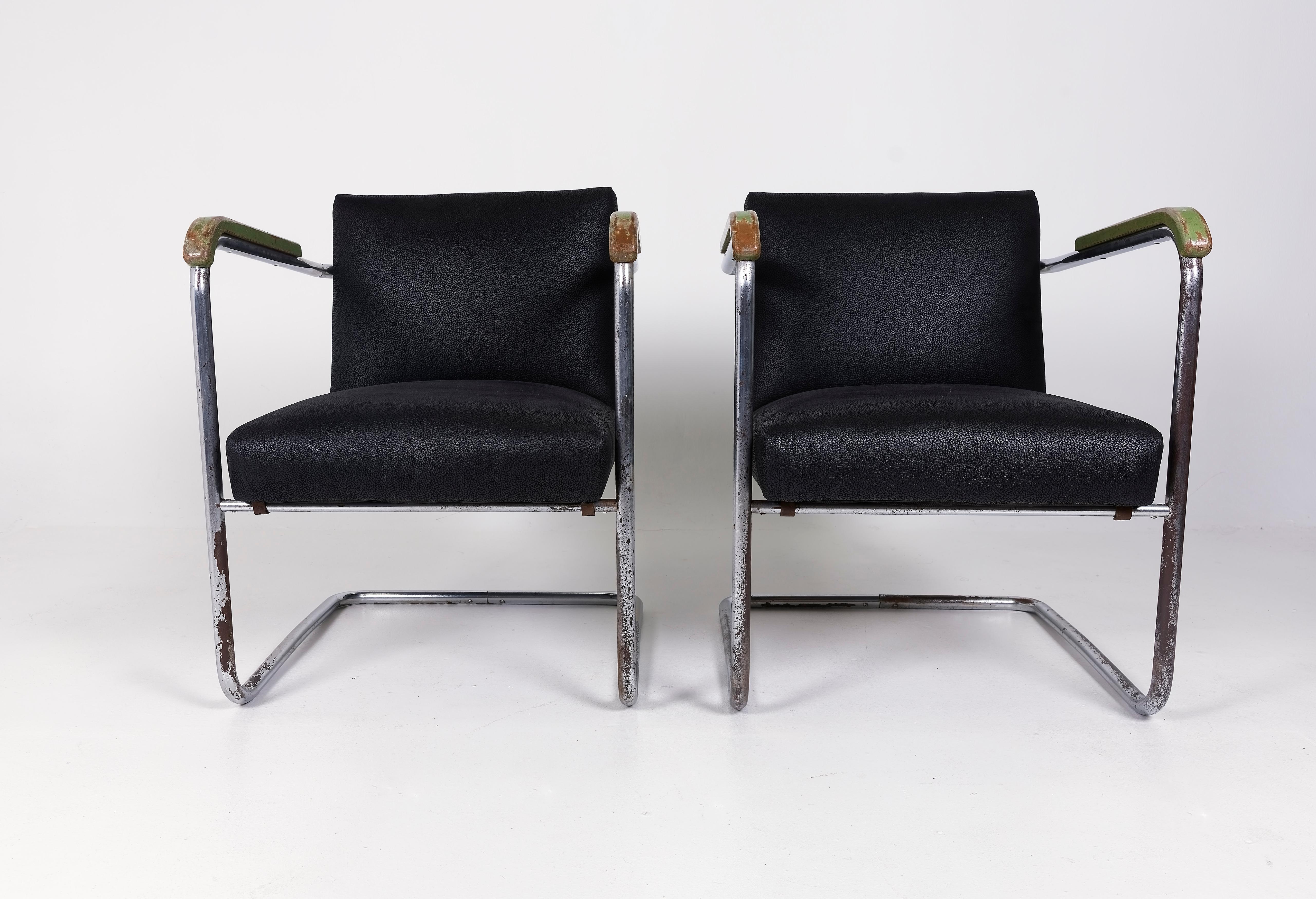 Original Bauhaus Lounge Chairs For Sale 2