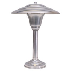 Lampe de table originale Bauhaus en nickel  Allemagne des années 1920 