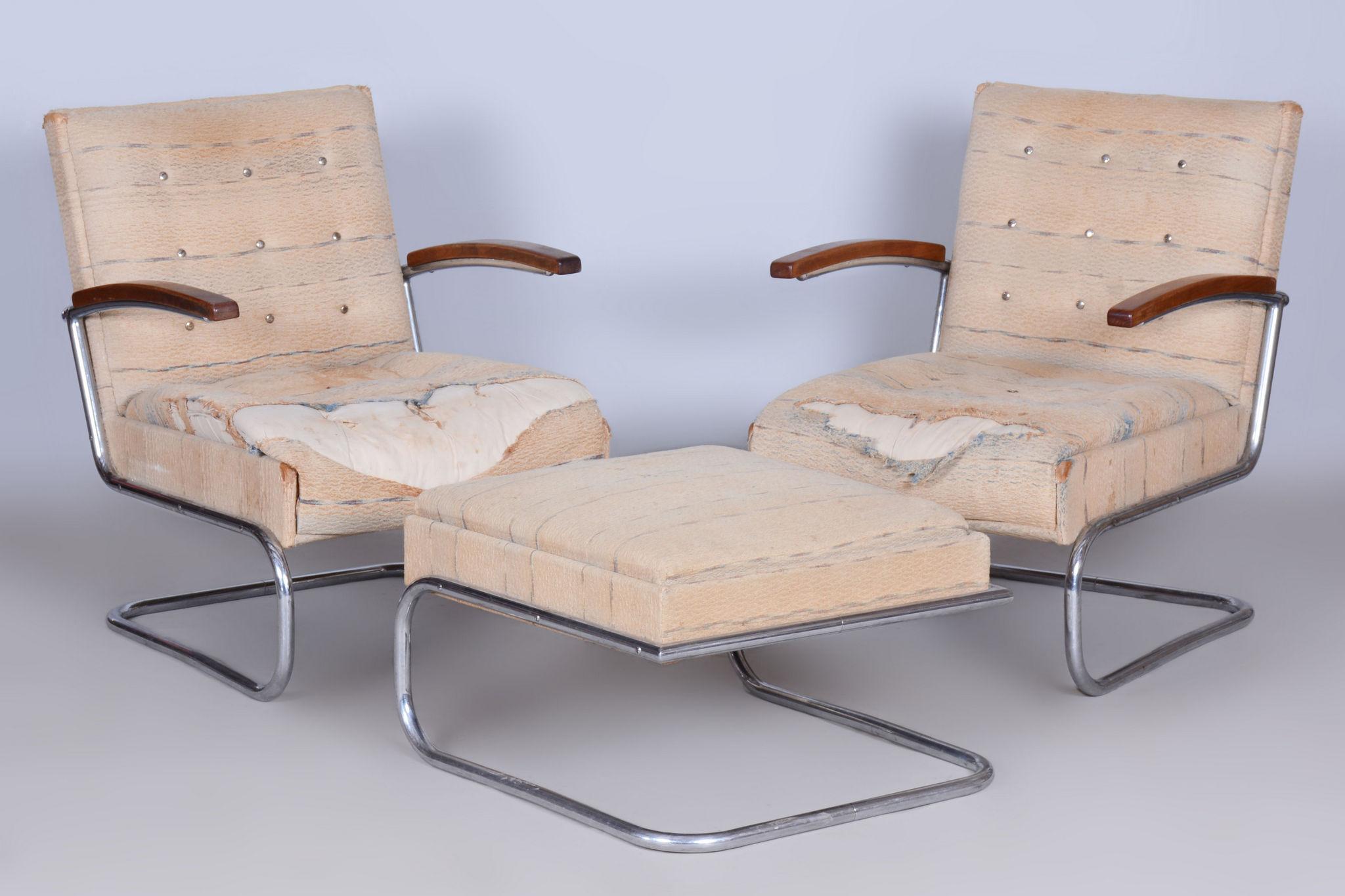 Originales Bauhaus-Sessel- und Hockerpaar, Chrom, Buche, Tschechien, 1920er Jahre (Stahl) im Angebot