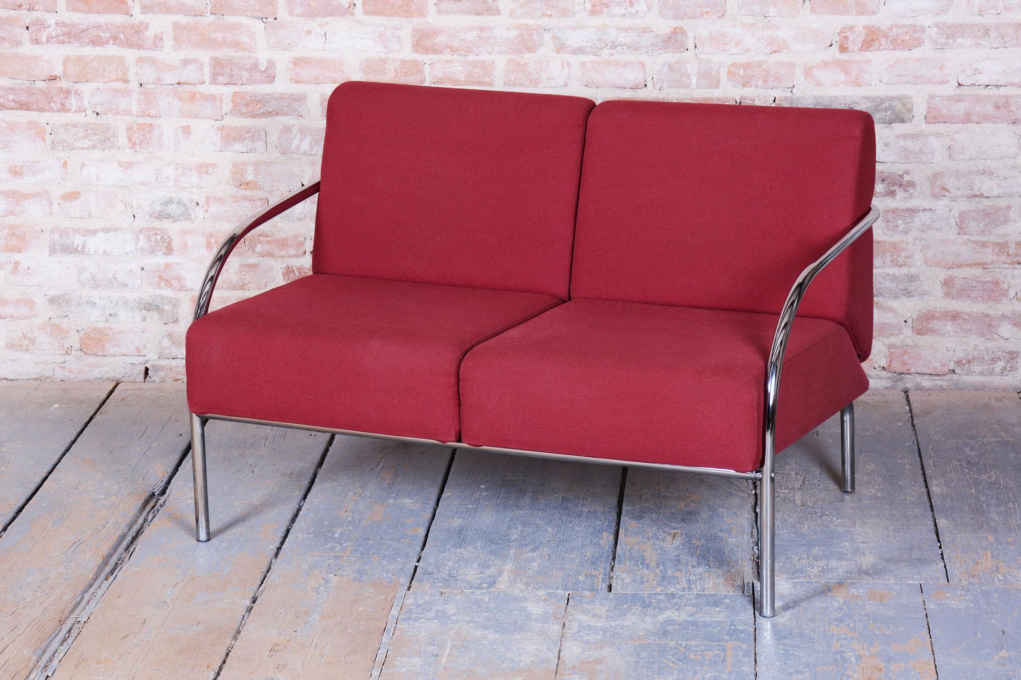 Slovaque  Canapé Bauhaus d'origine, acier chromé, rembourrage d'origine, Slovaquie, 1970 en vente