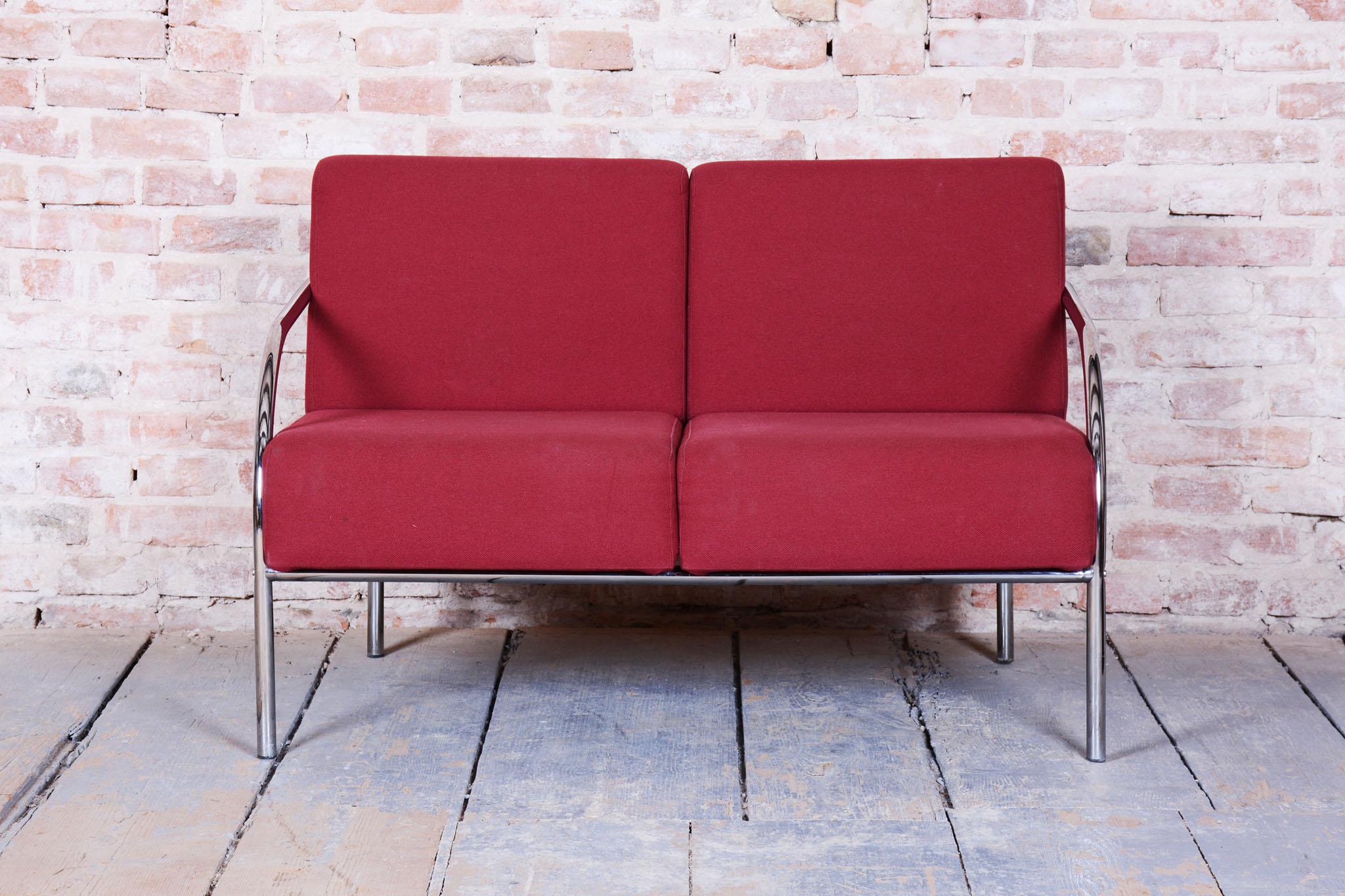 Canapé Bauhaus d'origine, acier chromé, rembourrage d'origine, Slovaquie, 1970 Bon état - En vente à Brandys nad Labem, Středočeský kraj