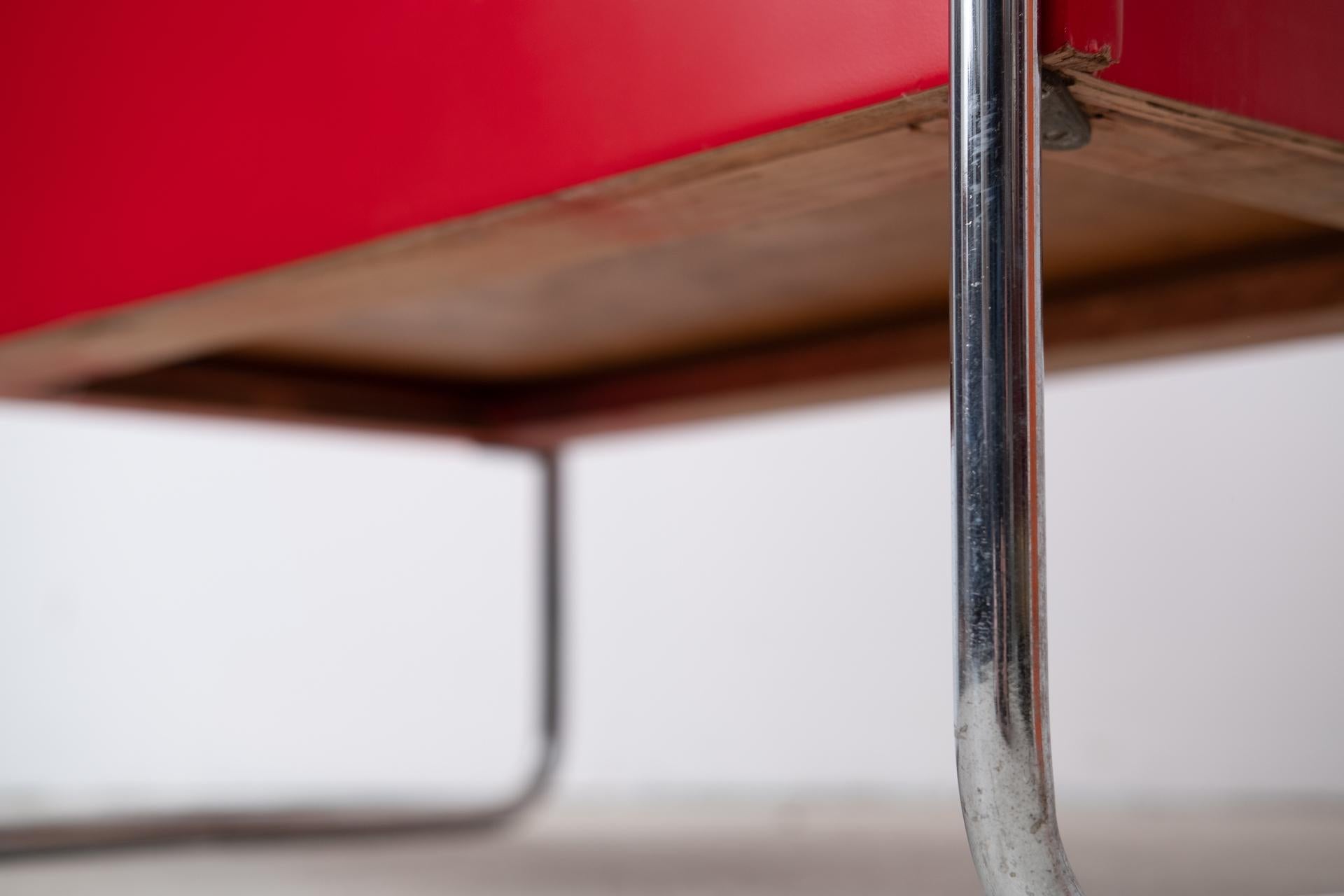 Original Bauhaus steelpipe-commode in red from Mücke Melder (CZK, around 1930) For Sale 14