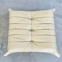 Beigefarbene Togo-Ottomane aus Leder Ligne Roset