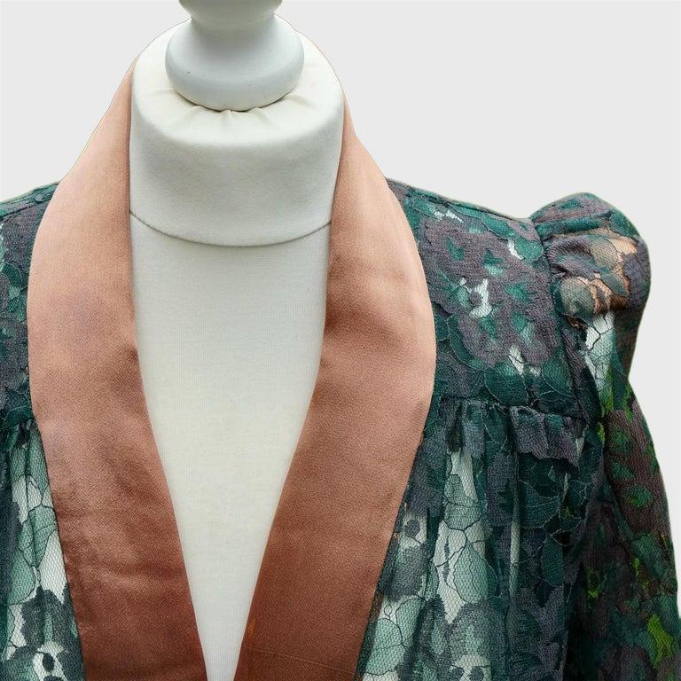 Original BIBA Blaugrüner Blumen-Spitzen-Bademantel mit pfirsichfarbenem Satinbesatz 1970er Jahre (Orange) im Angebot
