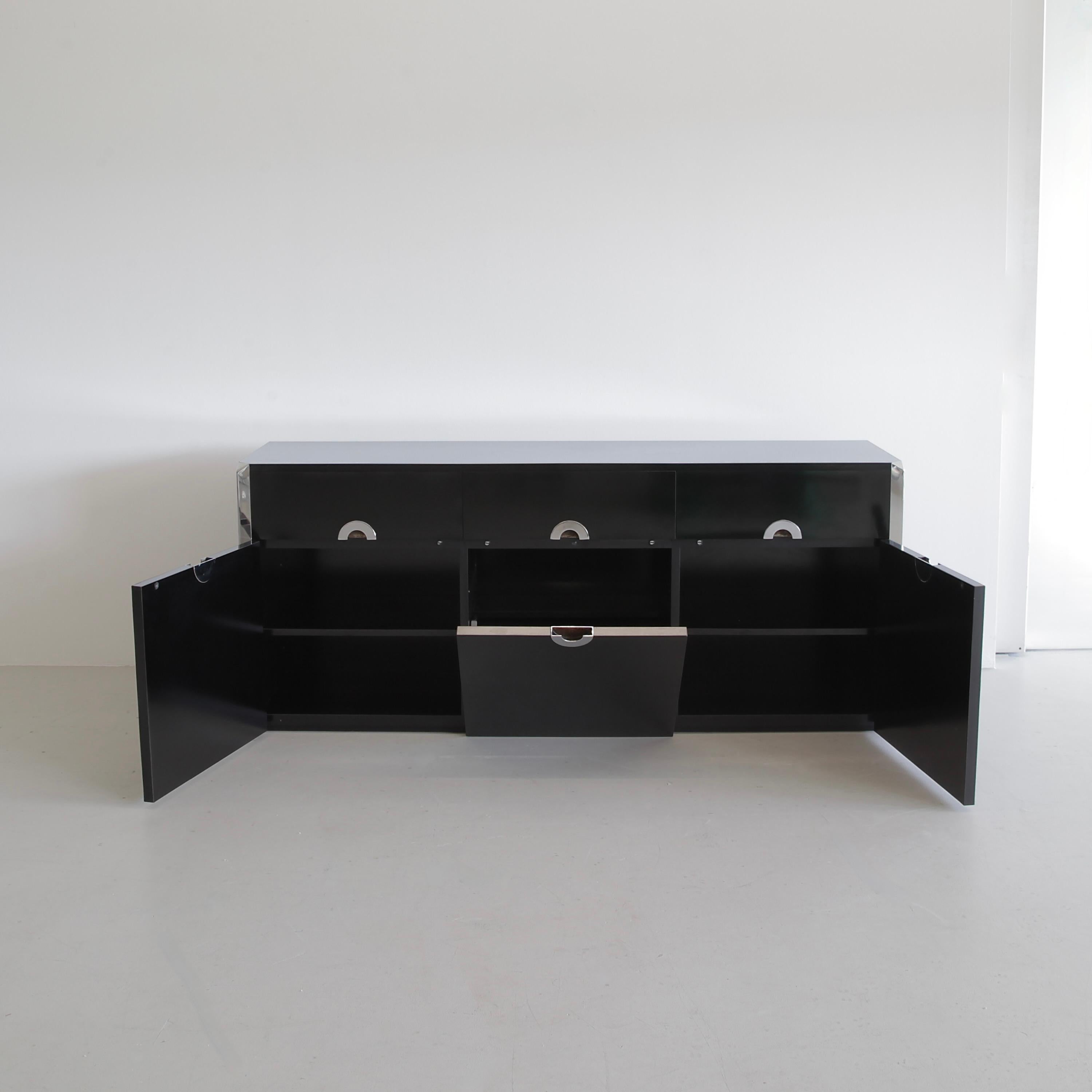 Original black 3-door Sideboard by Willy RIZZO, Sabot 1972 In Fair Condition For Sale In Berlin, Berlin