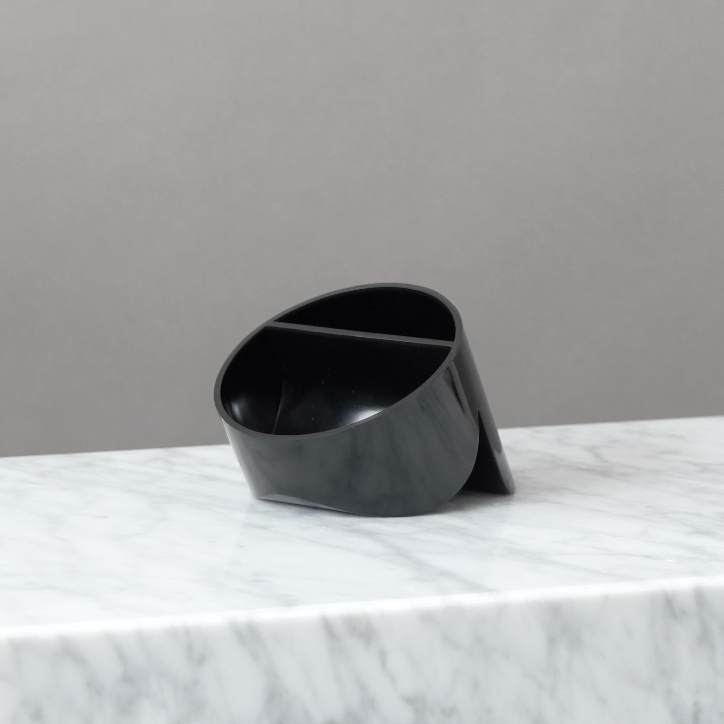 Plastic Original Black 'Colleoni' Bowl by Enzo Mari for Danese Milano. Italy, 1970s For Sale