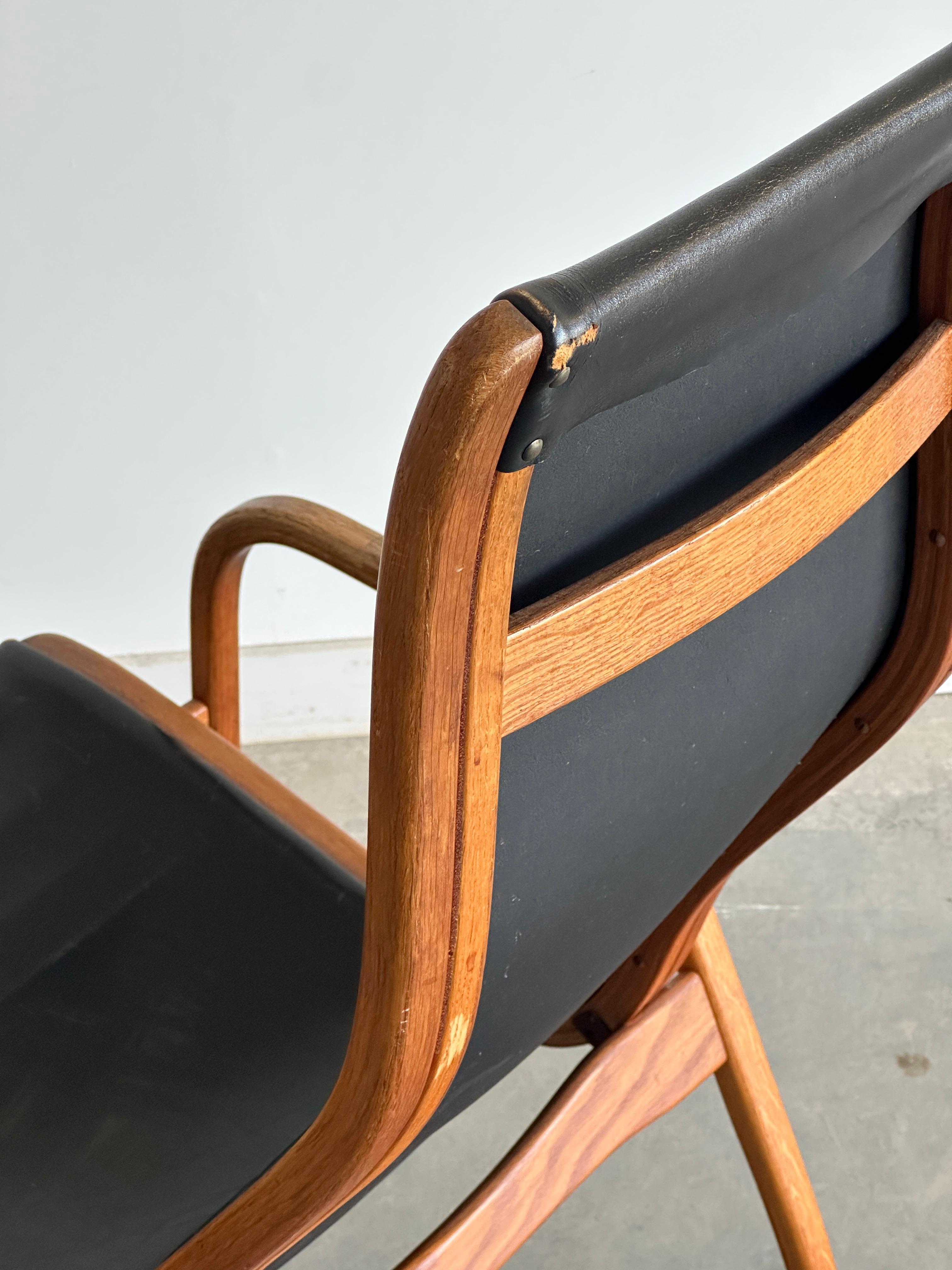 Original black leather Lamino lounge chair by Yngve Ekström for Swedese For Sale 2