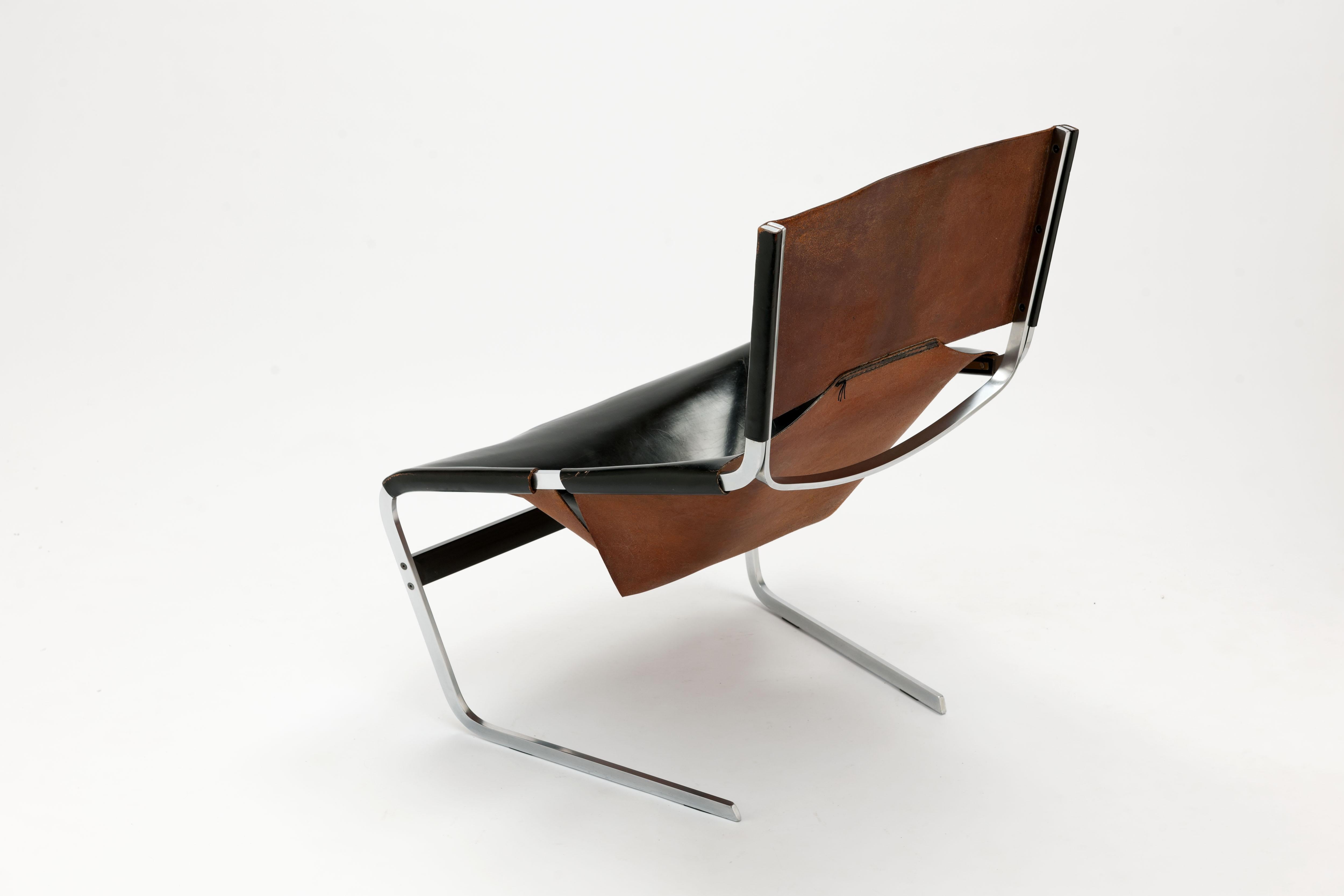 Original Black Leather Pierre Paulin F-444 Easy Chair by Artifort, 1962 In Good Condition In Utrecht, NL