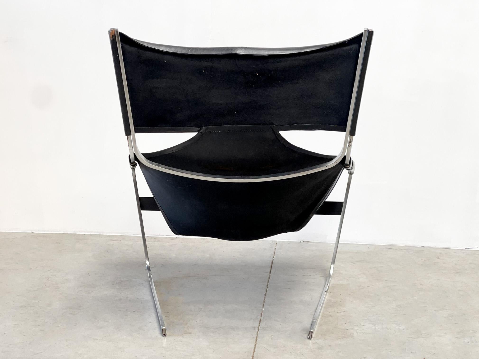Metal Original Black Leather Pierre Paulin F444 Lounge Chair