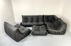 Original Sofá Togo de cuero negro 5 piezas de Michel Ducaroy para Ligne Roset