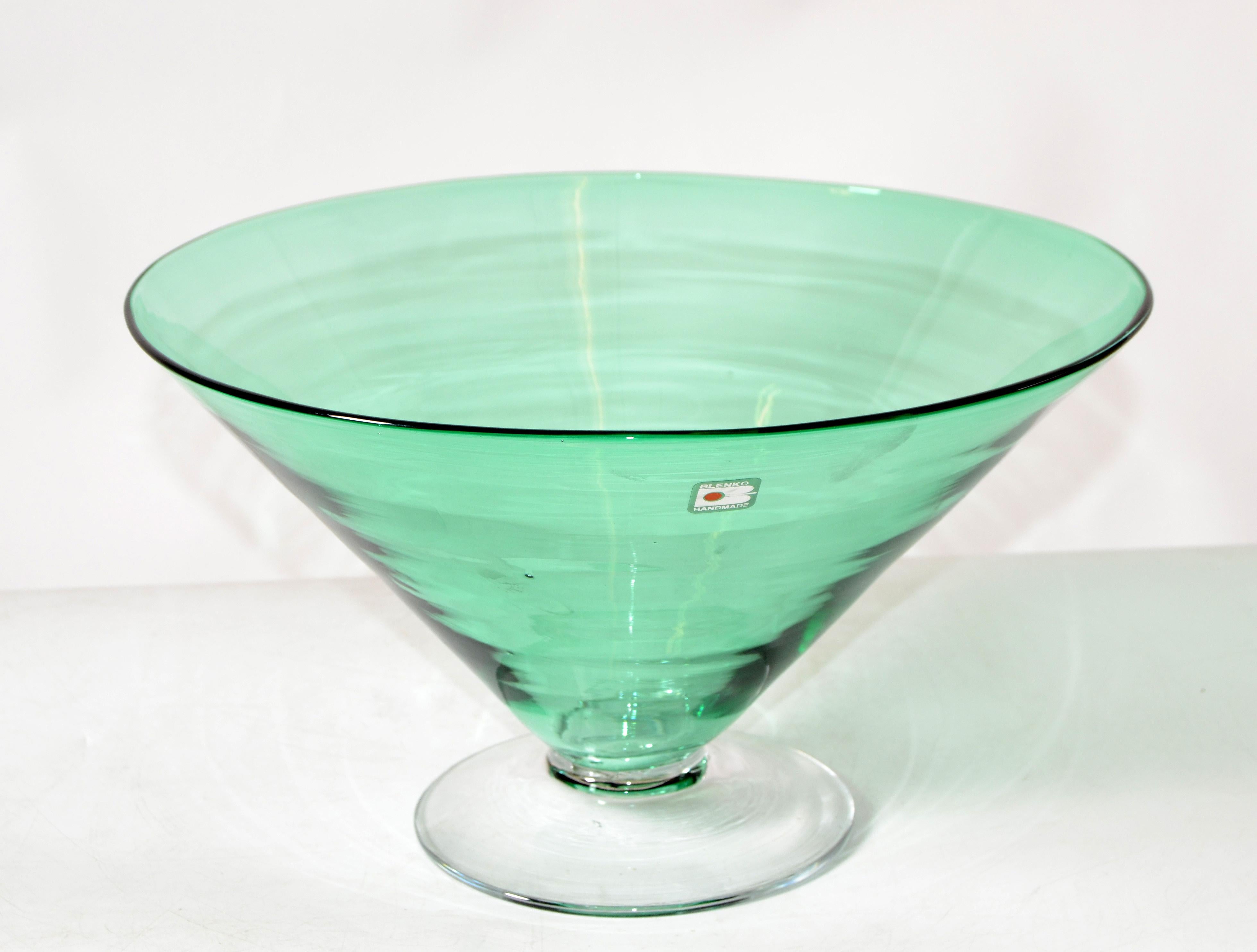 Moderne mintgrüne Blenko-Kunstglasschale aus der Mitte des Jahrhunderts, Tafelaufsatz 1980 (Ende des 20. Jahrhunderts) im Angebot