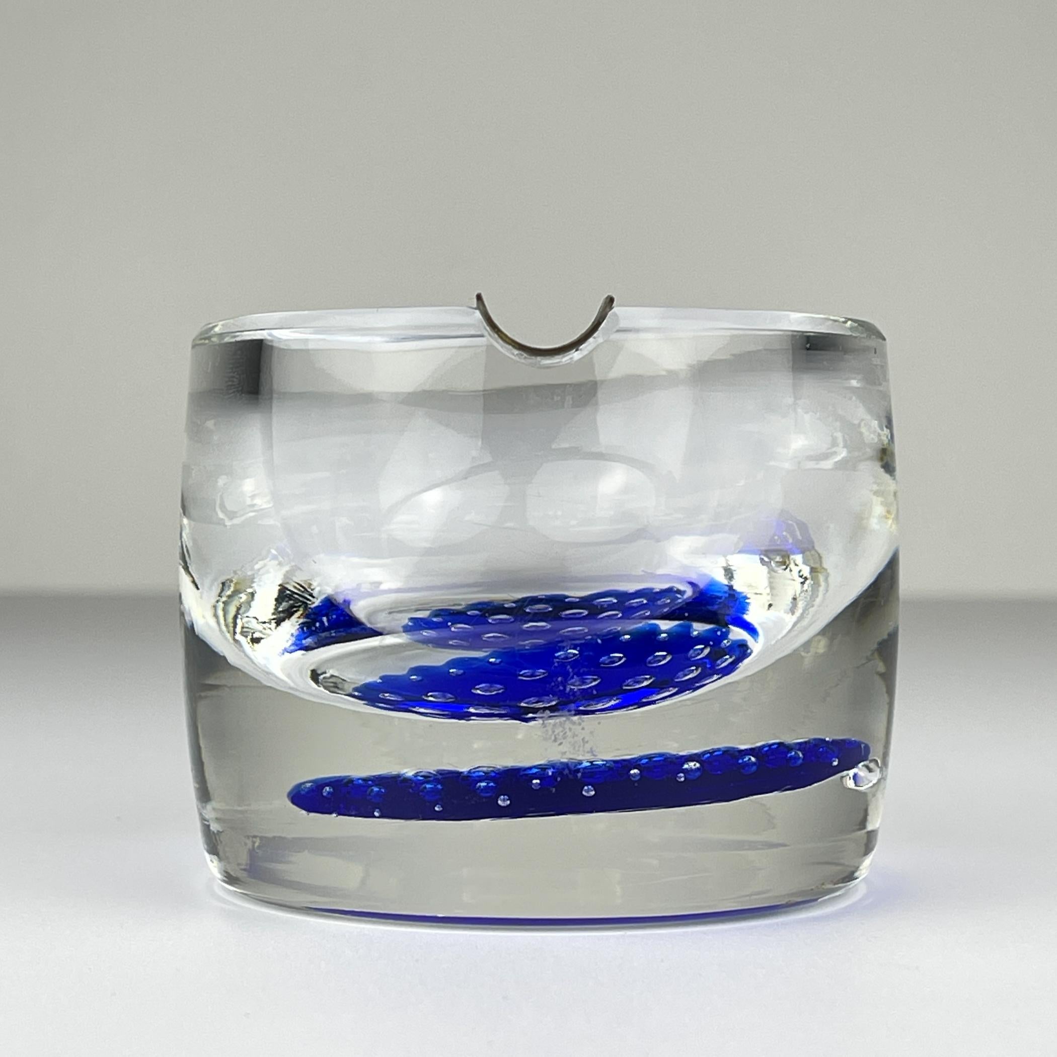 XX secolo Posacenere originale in vetro di Murano blu, Italia, anni '1970 in vendita