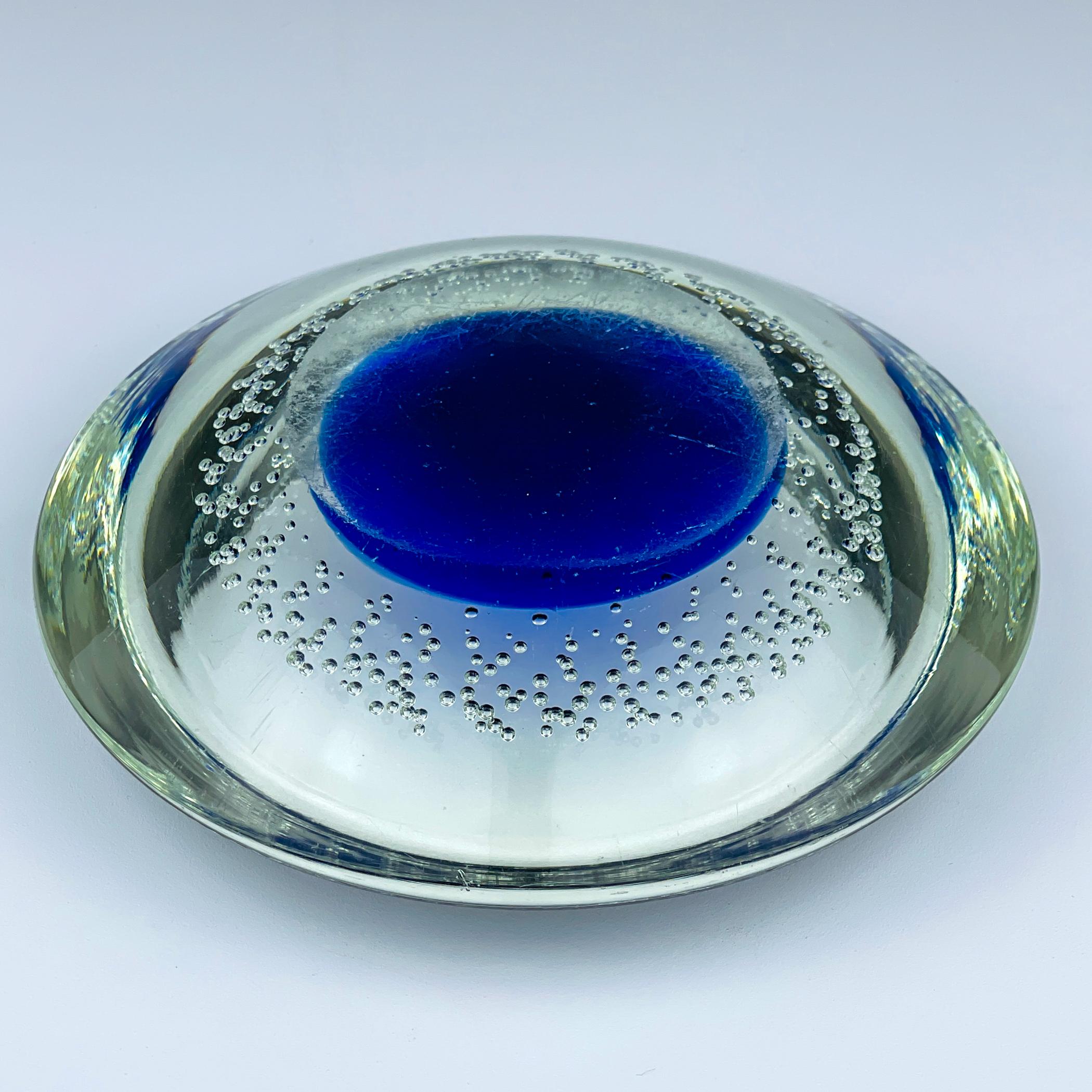 XX secolo Posacenere originale in vetro di Murano blu, Italia, anni '80