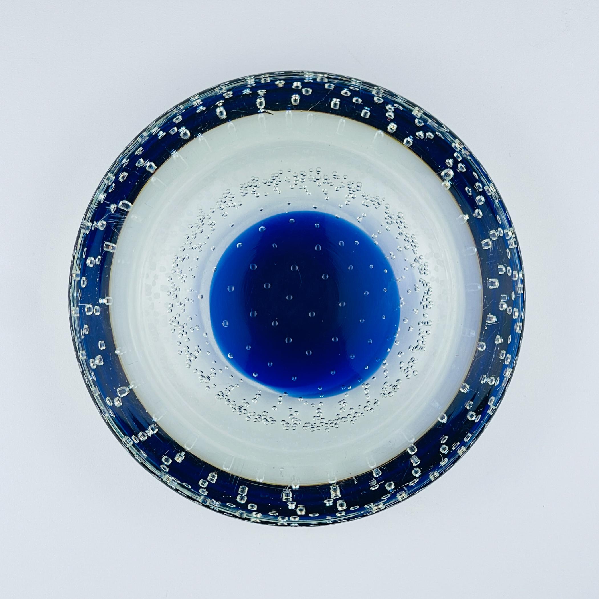 Vetro di Murano Posacenere originale in vetro di Murano blu, Italia, anni '80