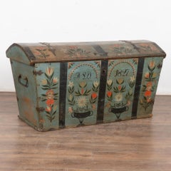 Baule svedese originale a cupola di Oak Oak dipinto di blu e datato 1827