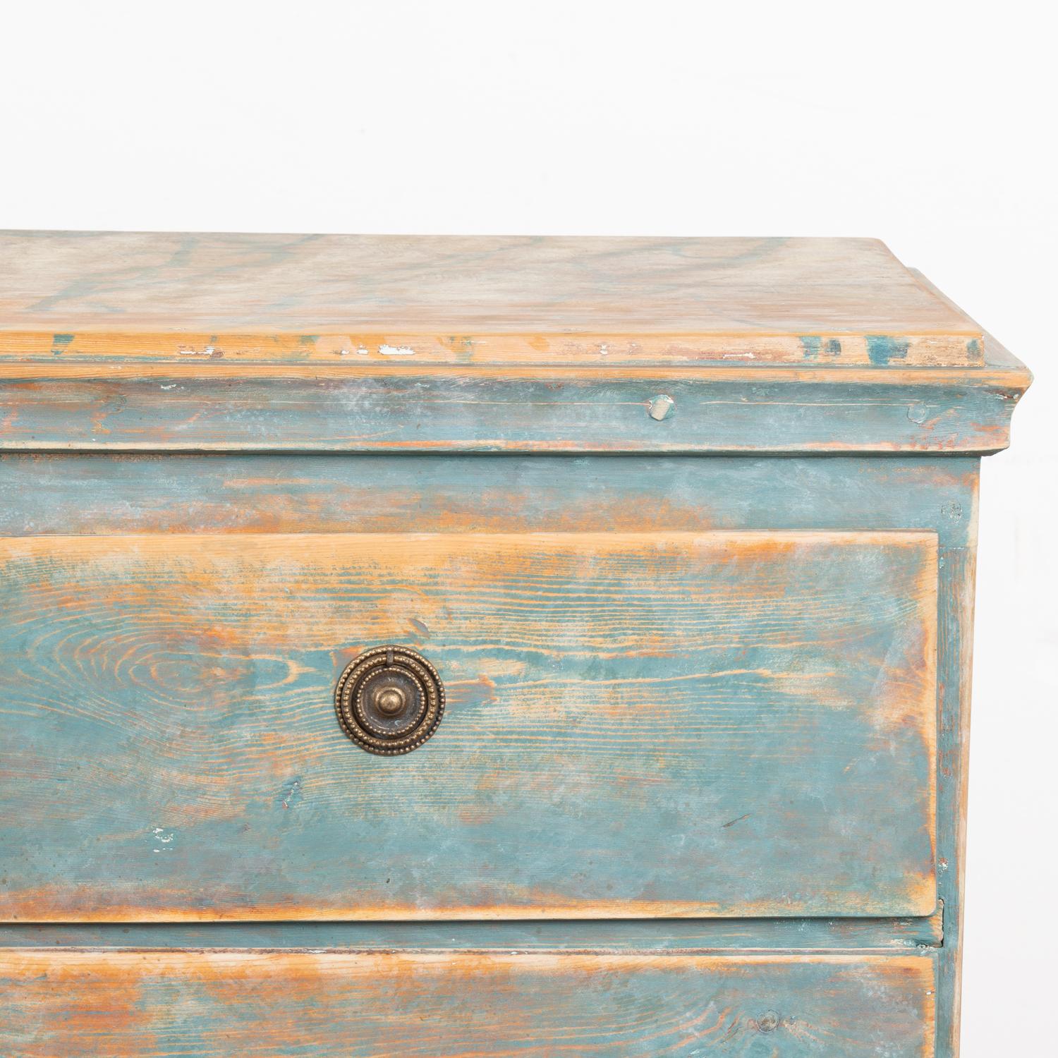 Original Blue Painted Swedish Pine Chest of drawers, circa 1800-20 5