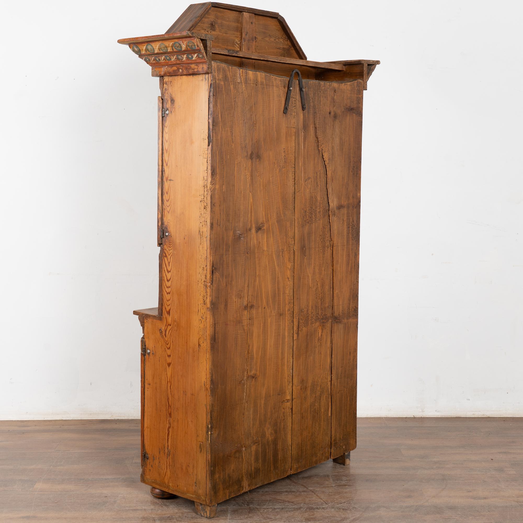 Armadio Cabinet Dalarna originale in pino svedese dipinto di blu datato 1821 in vendita 3