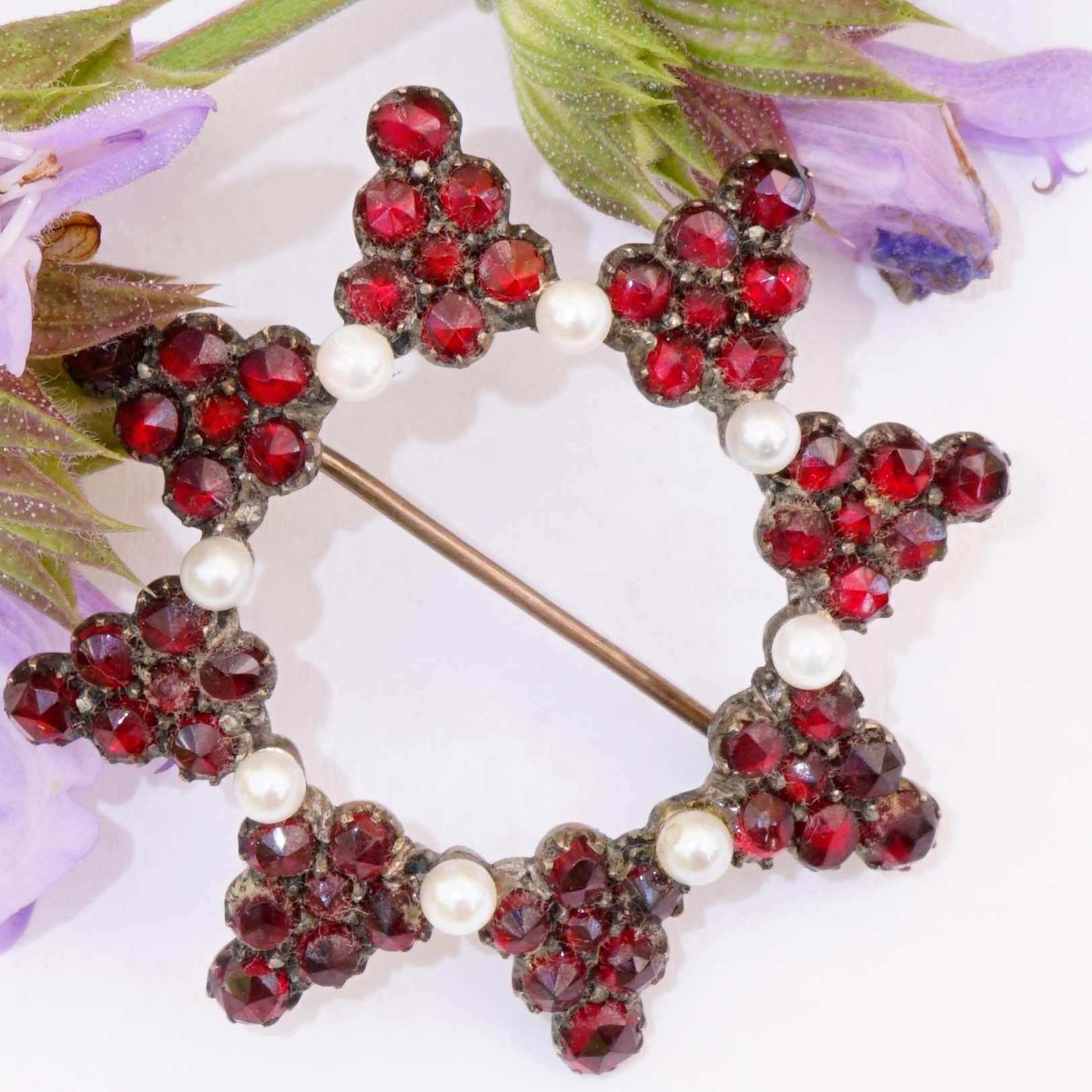 Victorian Original Bohemian Garnet Brooche 1860-1890 Tombak Czech Republic Carbuncle Stone For Sale
