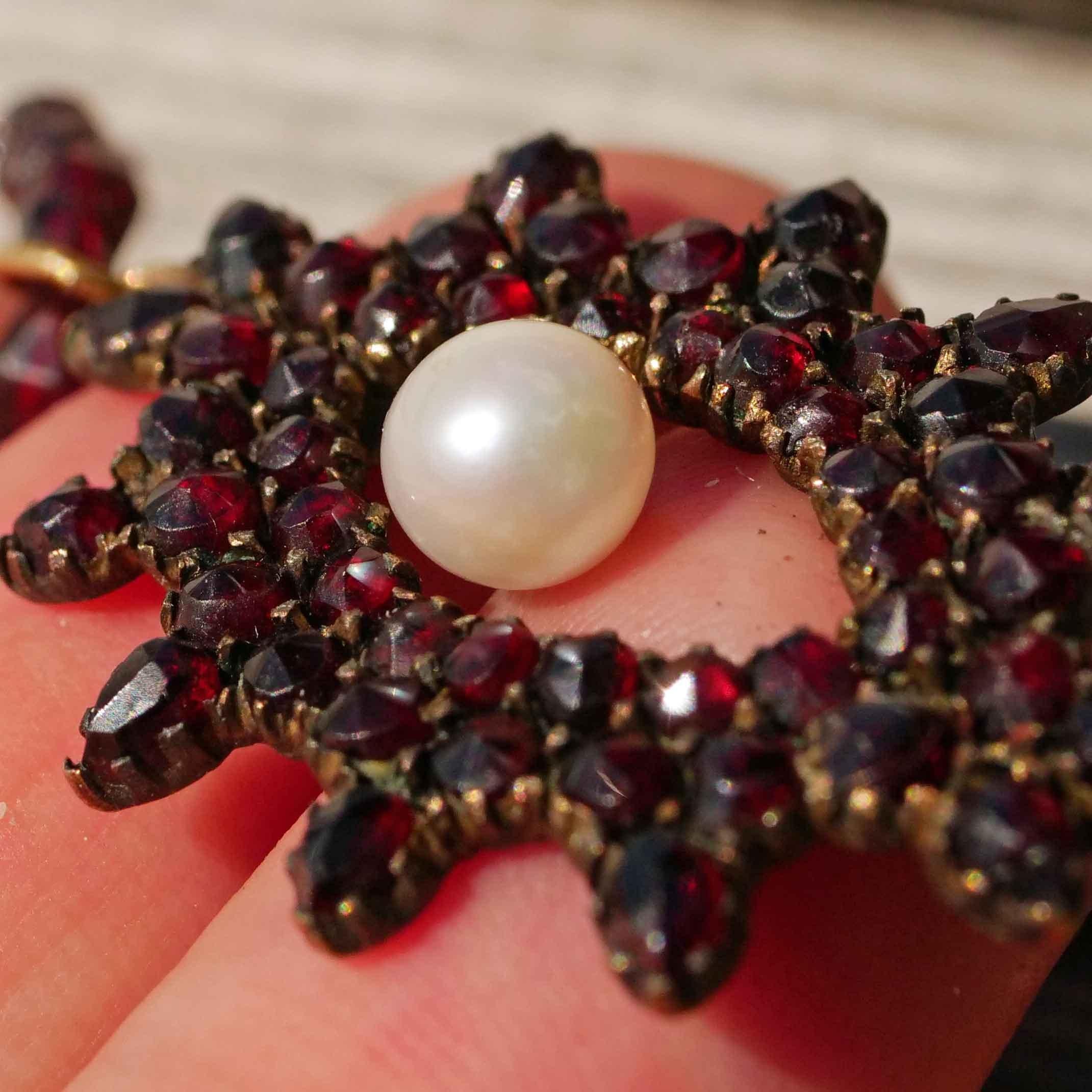 Original Bohemian Garnet Pendant 1860-1890 Tombak Czech Republic Carbuncle Stone For Sale 2