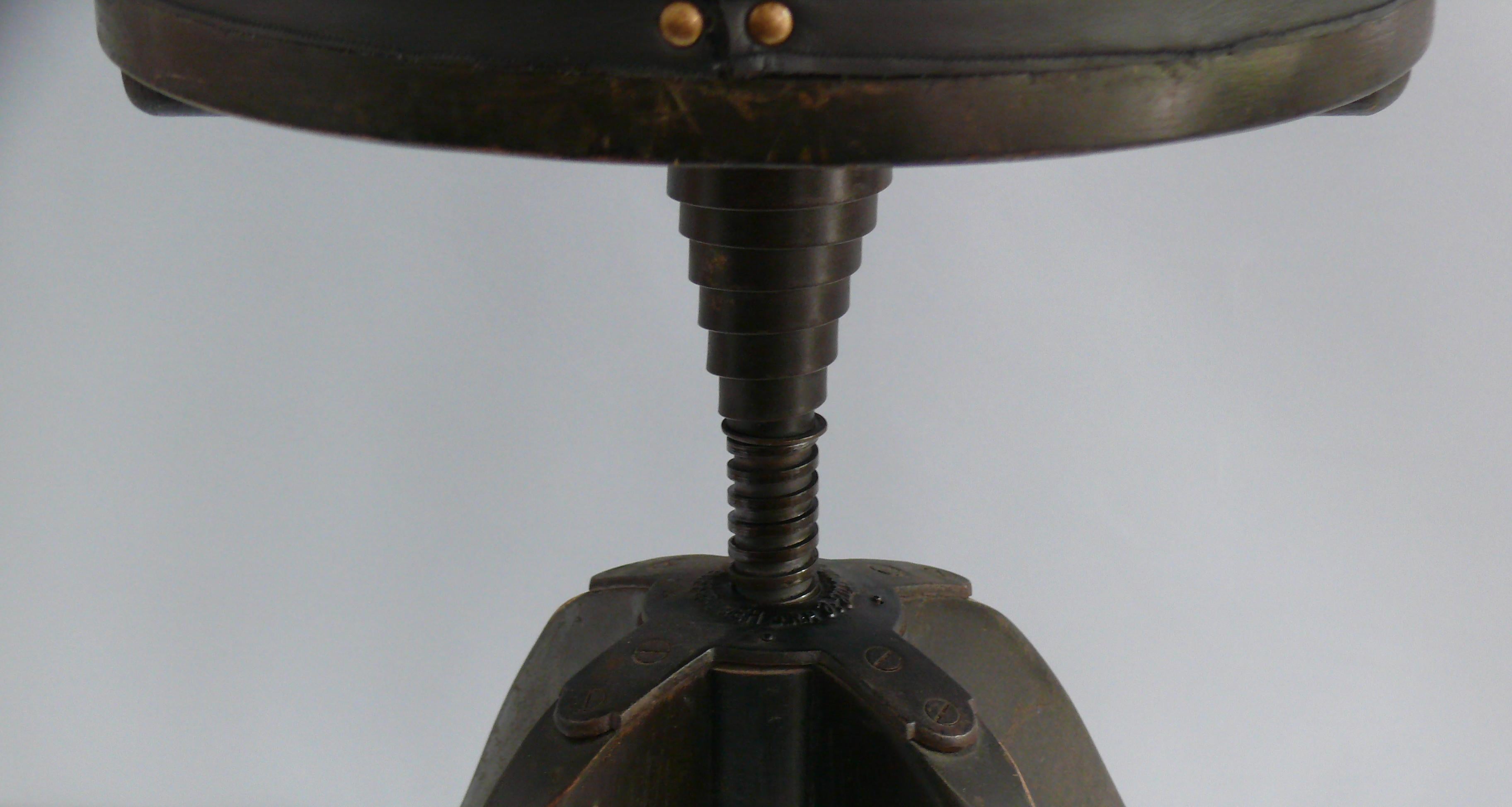 Original Bombenstabil Buffer Swivel Stool, Early 20th Century Bon état - En vente à Schwerin, MV