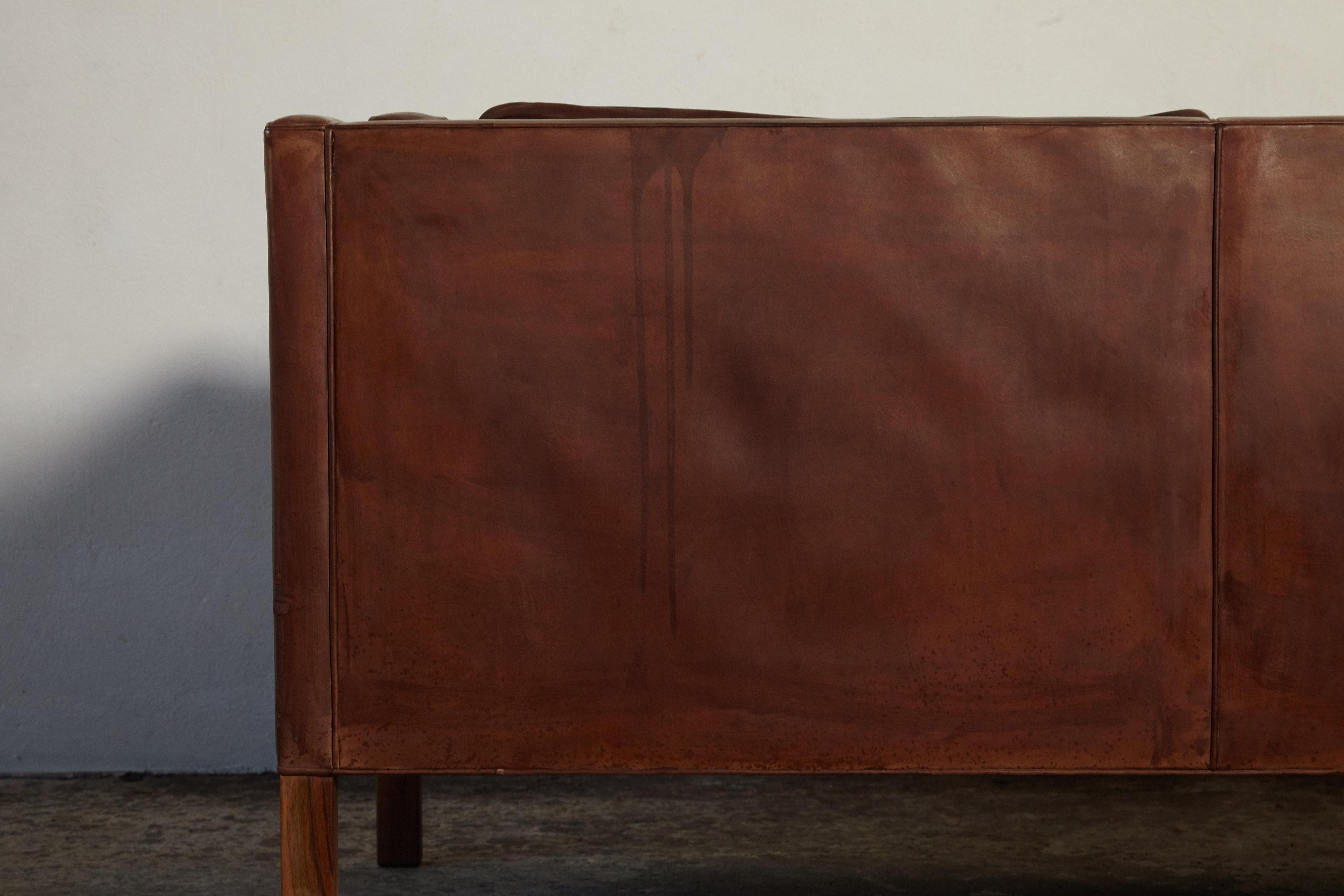 Original Borge Mogensen 2213 Sofa in Patinated Leather, Denmark, 1960s-1970s 5