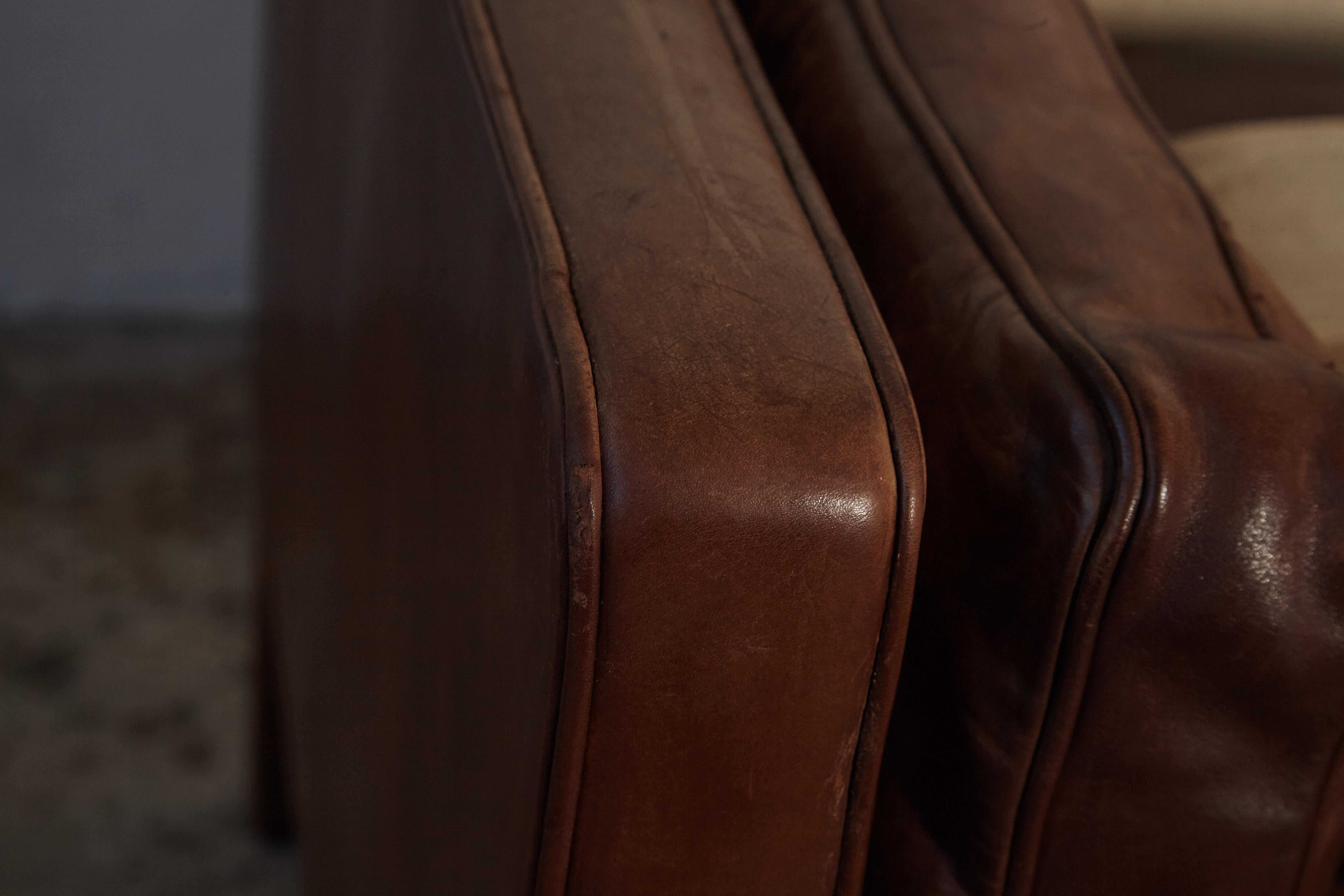 Original Borge Mogensen 2213 Sofa in Patinated Leather, Denmark, 1960s-1970s 13