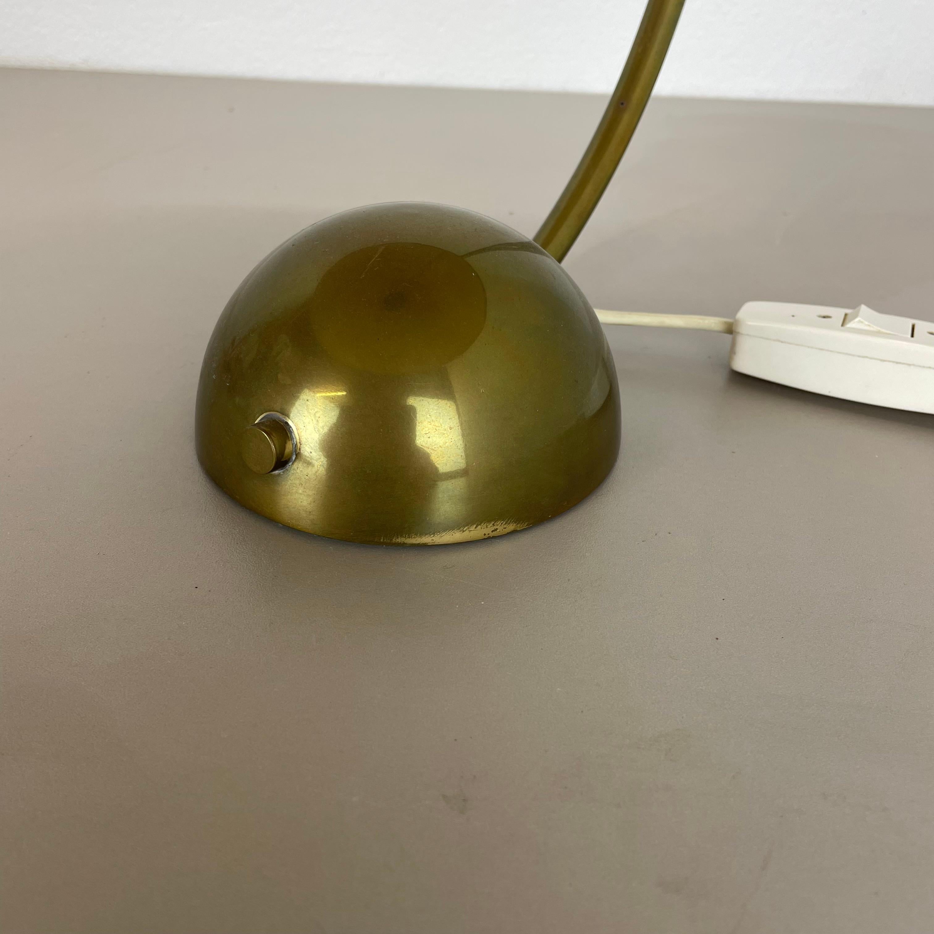 original laiton et papier bauhaus Table Light par PITT MÜLLER, Allemagne, années 1950 en vente 7