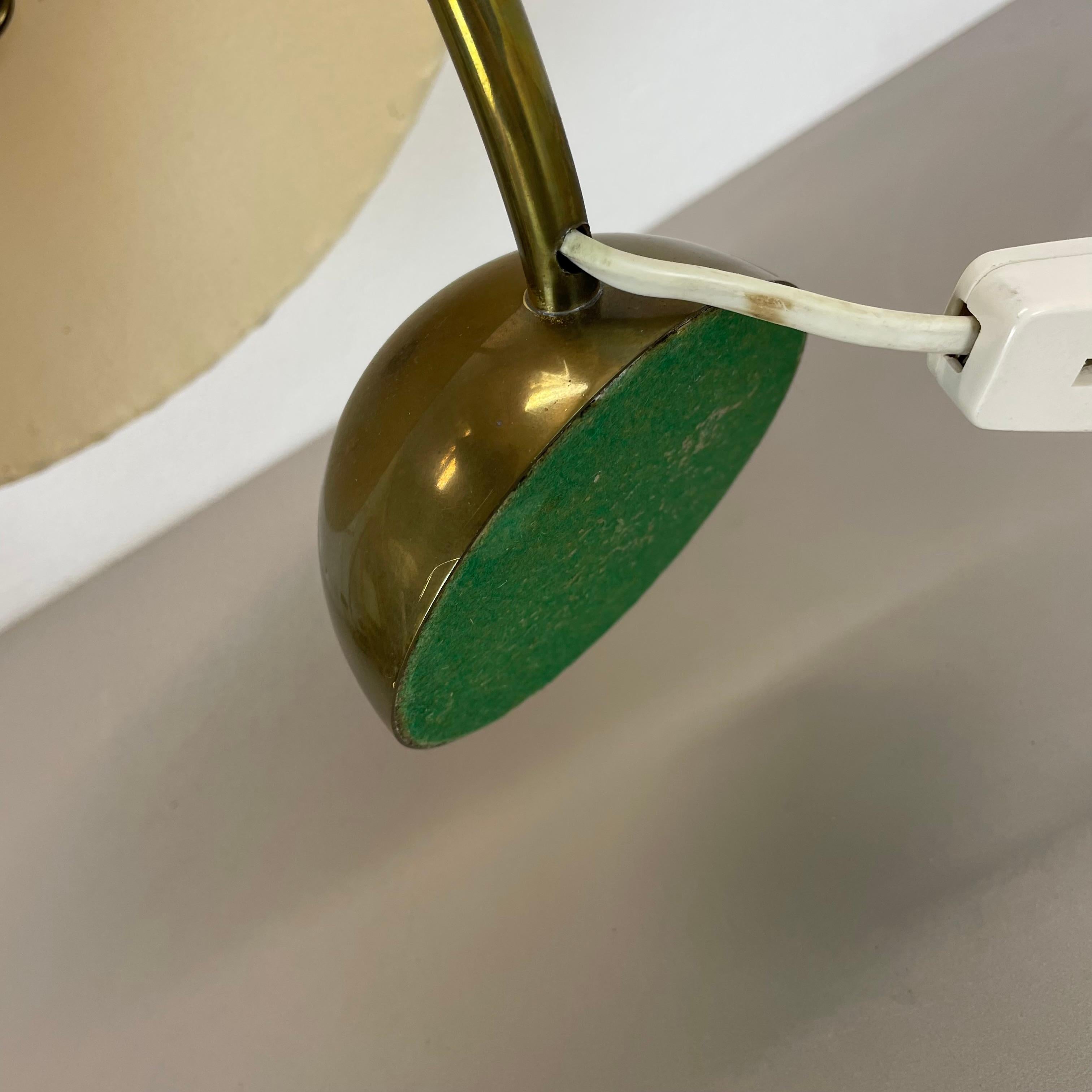original laiton et papier bauhaus Table Light par PITT MÜLLER, Allemagne, années 1950 en vente 10