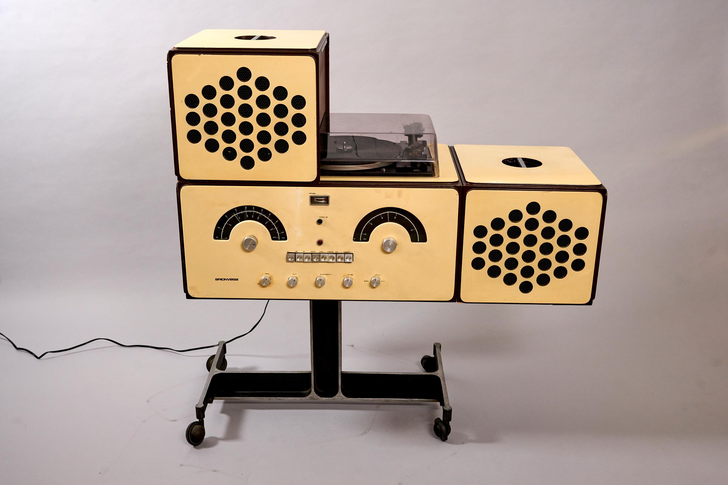 Italian Original Brionvega record player and radio Rr126 c1965