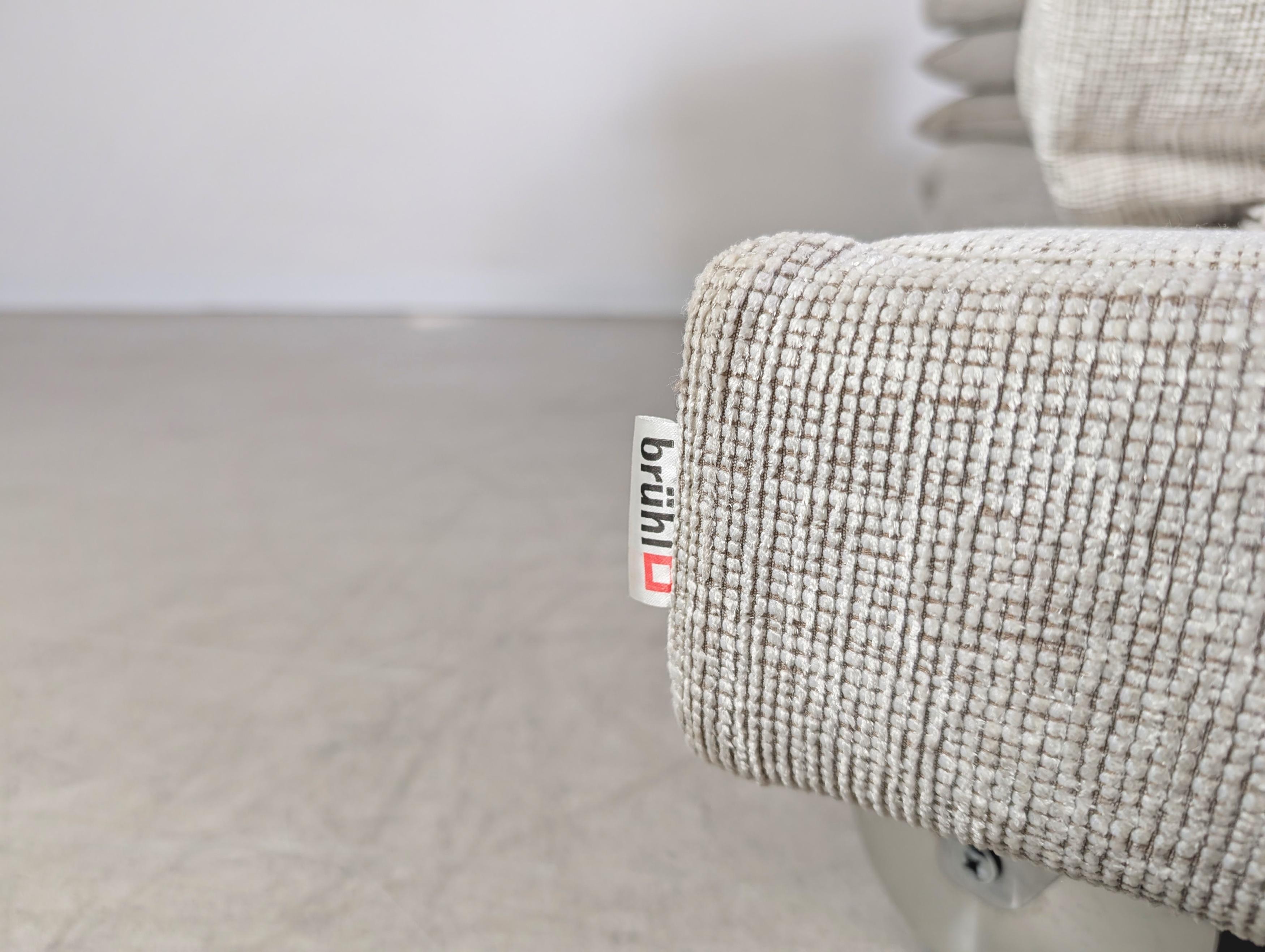 Original Brühl Four Two Ecksofa Stoff Couch Design ausziehbar For Sale 4