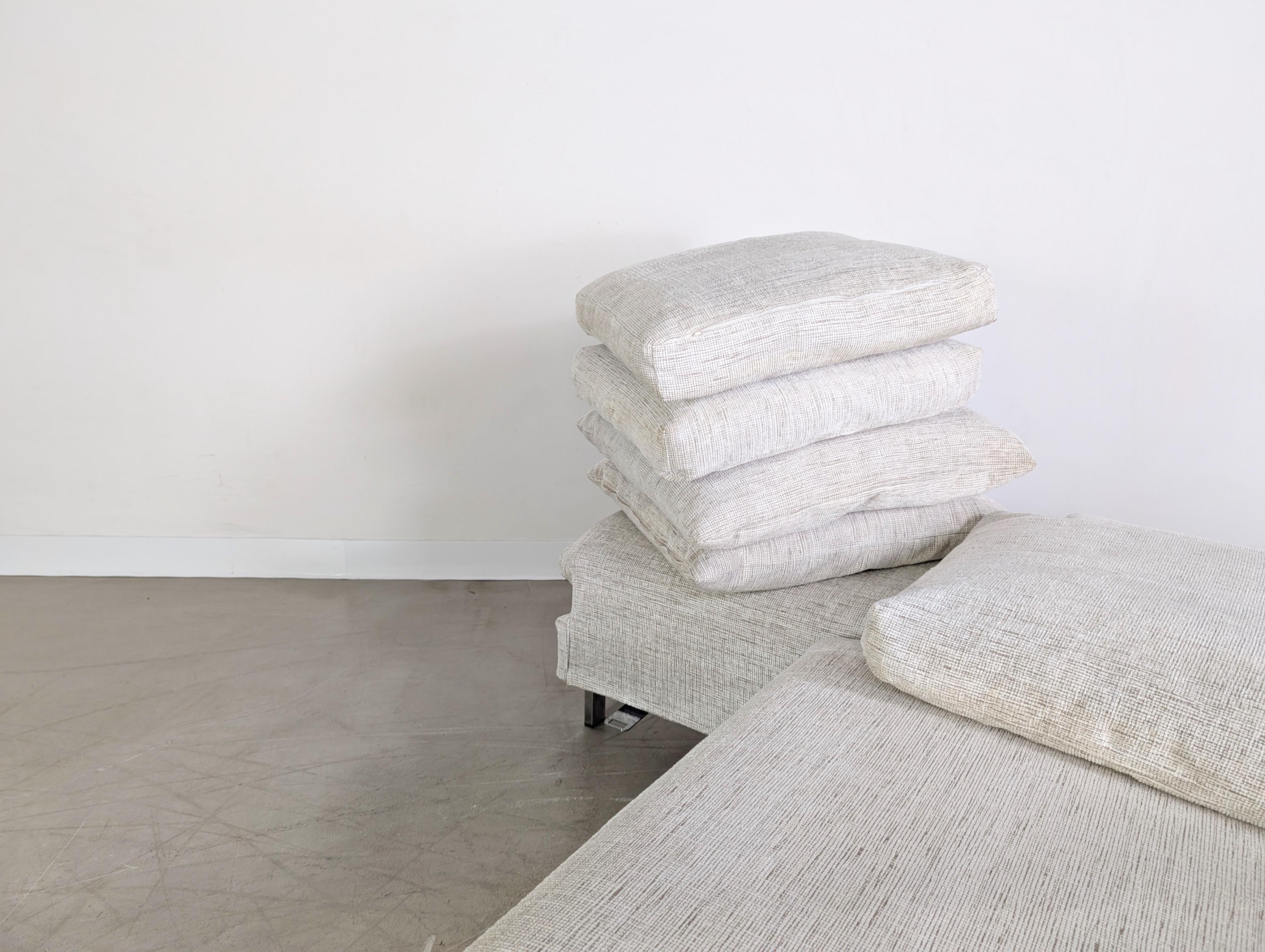 Original Brühl Four Two Ecksofa Stoff Couch Design ausziehbar For Sale 5