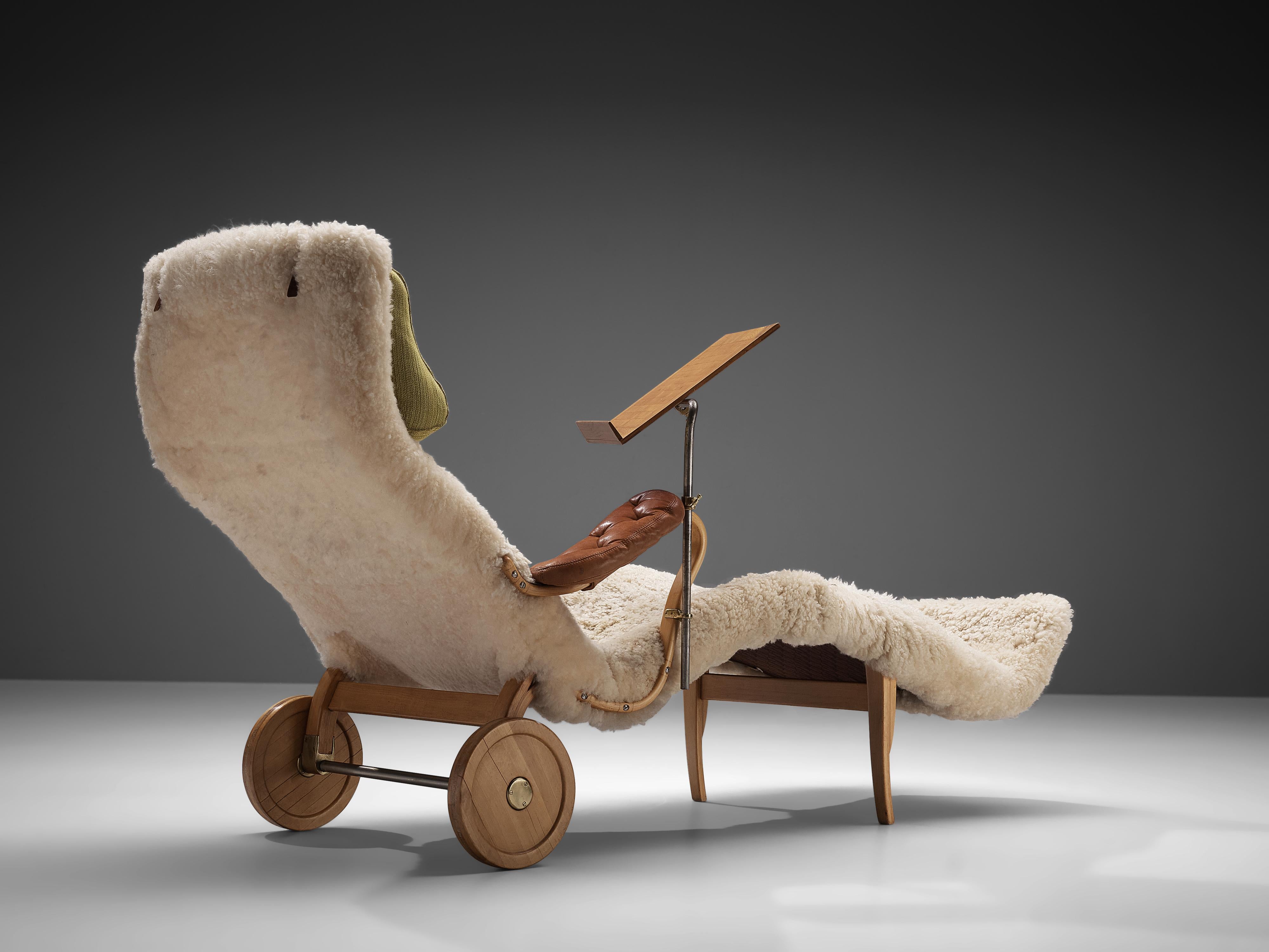 Mid-20th Century Original Bruno Mathsson ‘Pernilla’ Chaise Longue in Beech, Leather and Sheepskin