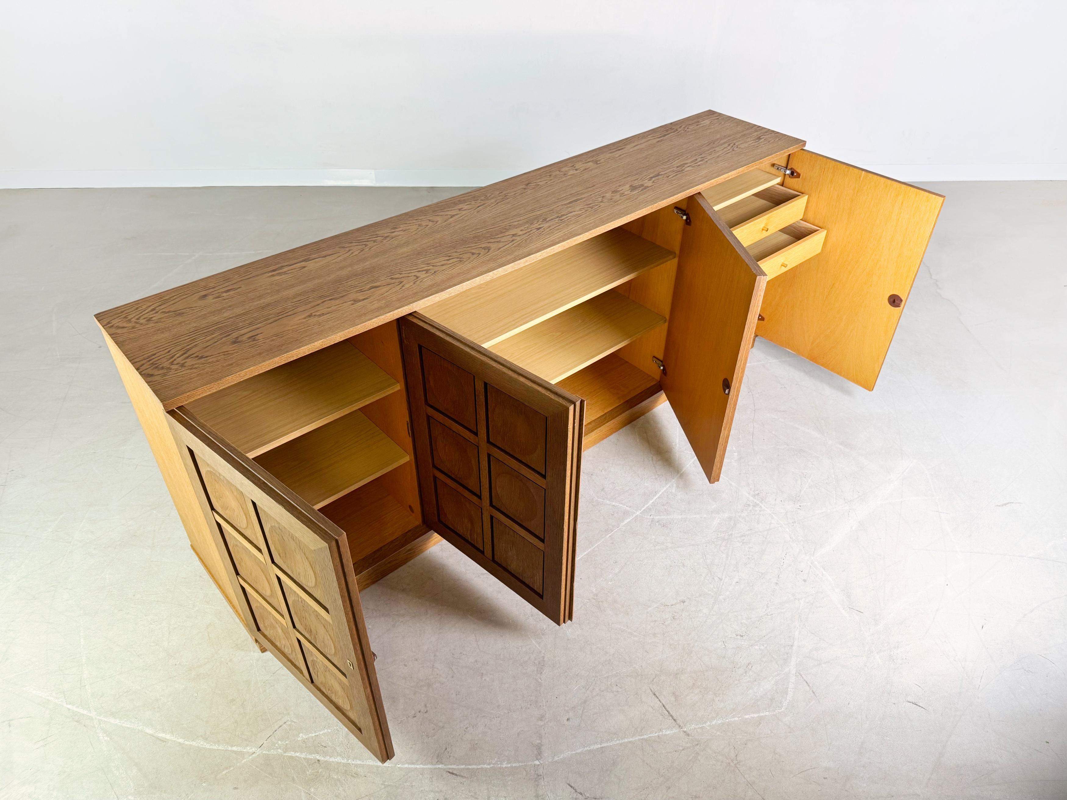 Original Brutalist Gerhard Bartels Anrichte Mitte des Jahrhunderts Eiche (Mitte des 20. Jahrhunderts) im Angebot