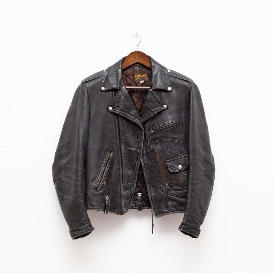 Original Buco J-24 Horsehide ‘D-Pocket’ leather Jacket circa 1950.

Founded in 1933 as the 