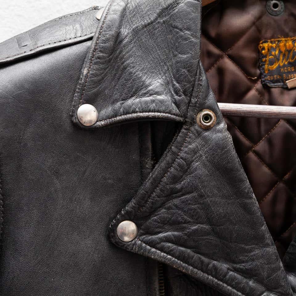 Original Buco J-24 Horsehide ‘D-Pocket’ Leather Jacket, circa 1950 In Good Condition In Barcelona, Barcelona