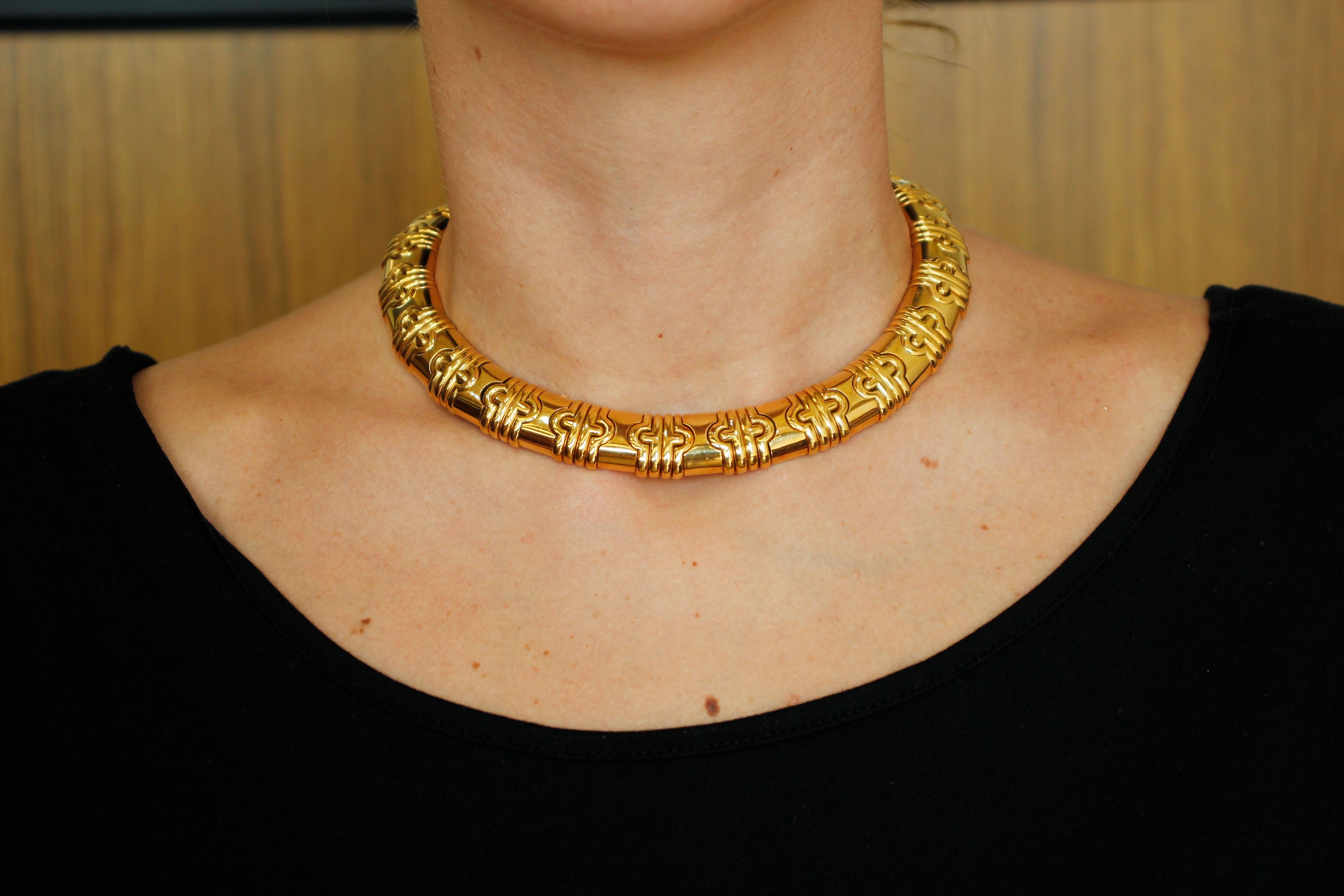 Bulgari Signed Choker Necklace in 18 Karat Yellow Gold 190.20g 6