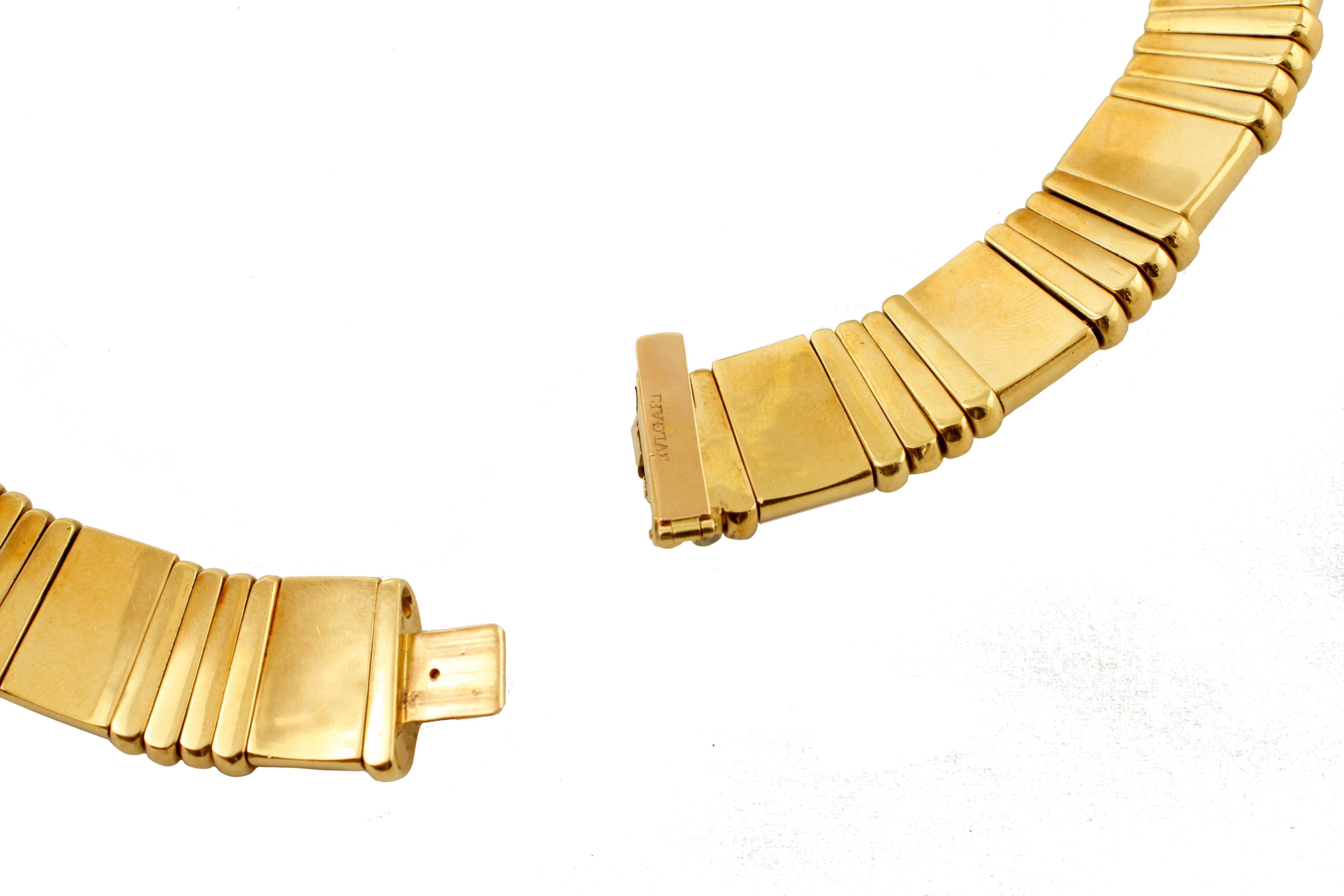 Women's or Men's Bulgari Signed Choker Necklace in 18 Karat Yellow Gold 190.20g