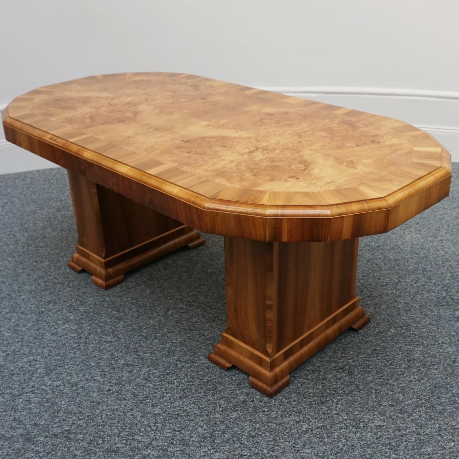 Original Burr and Figured Walnut Art Deco Dining Room Table, Circa 1930 In Good Condition For Sale In Forest Row, East Sussex