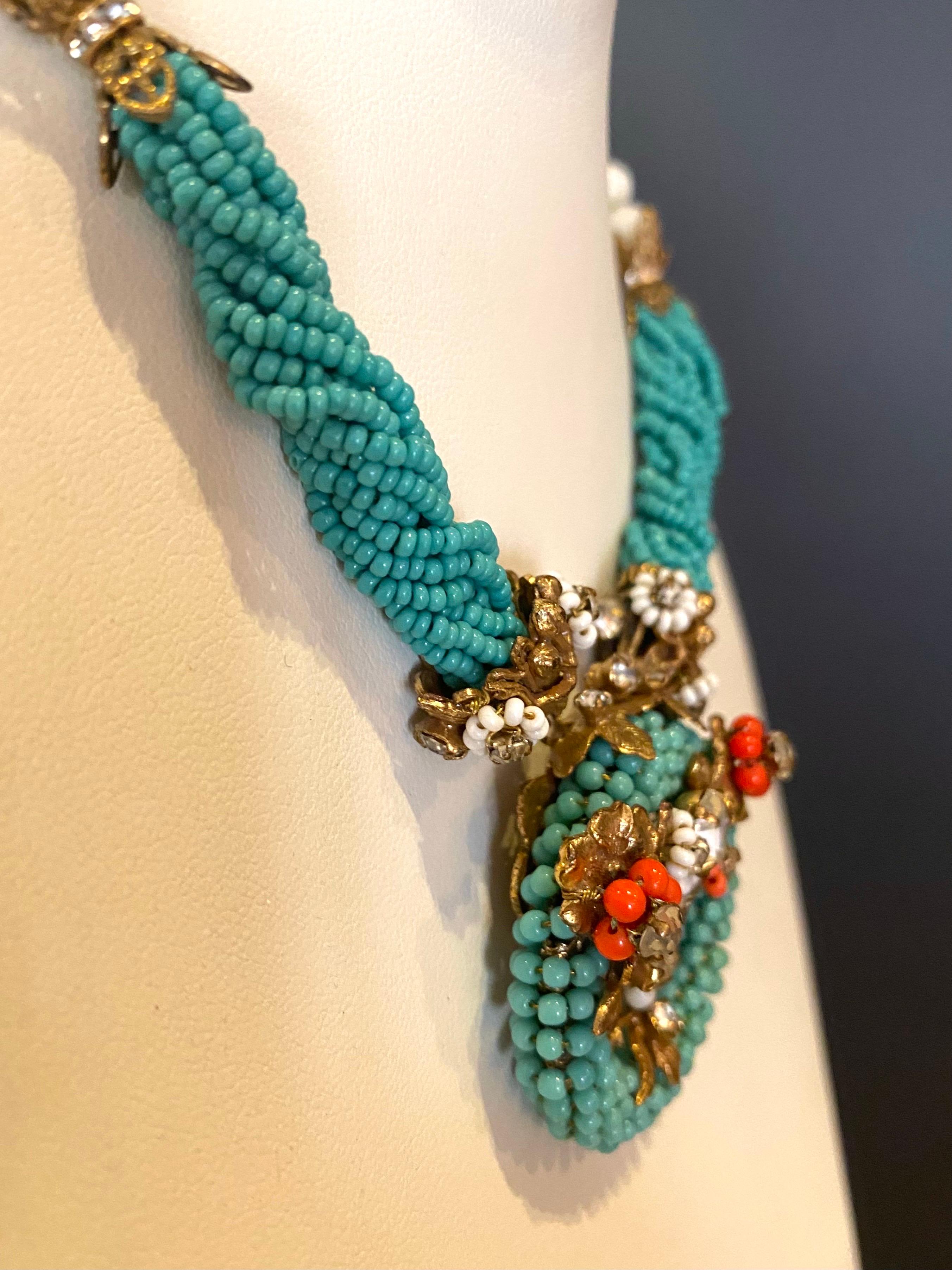 Original von Robert 1950er Jahre Türkis, Koralle und weiße Glasperlenkette & Ohrringe mit Perlen im Angebot 1