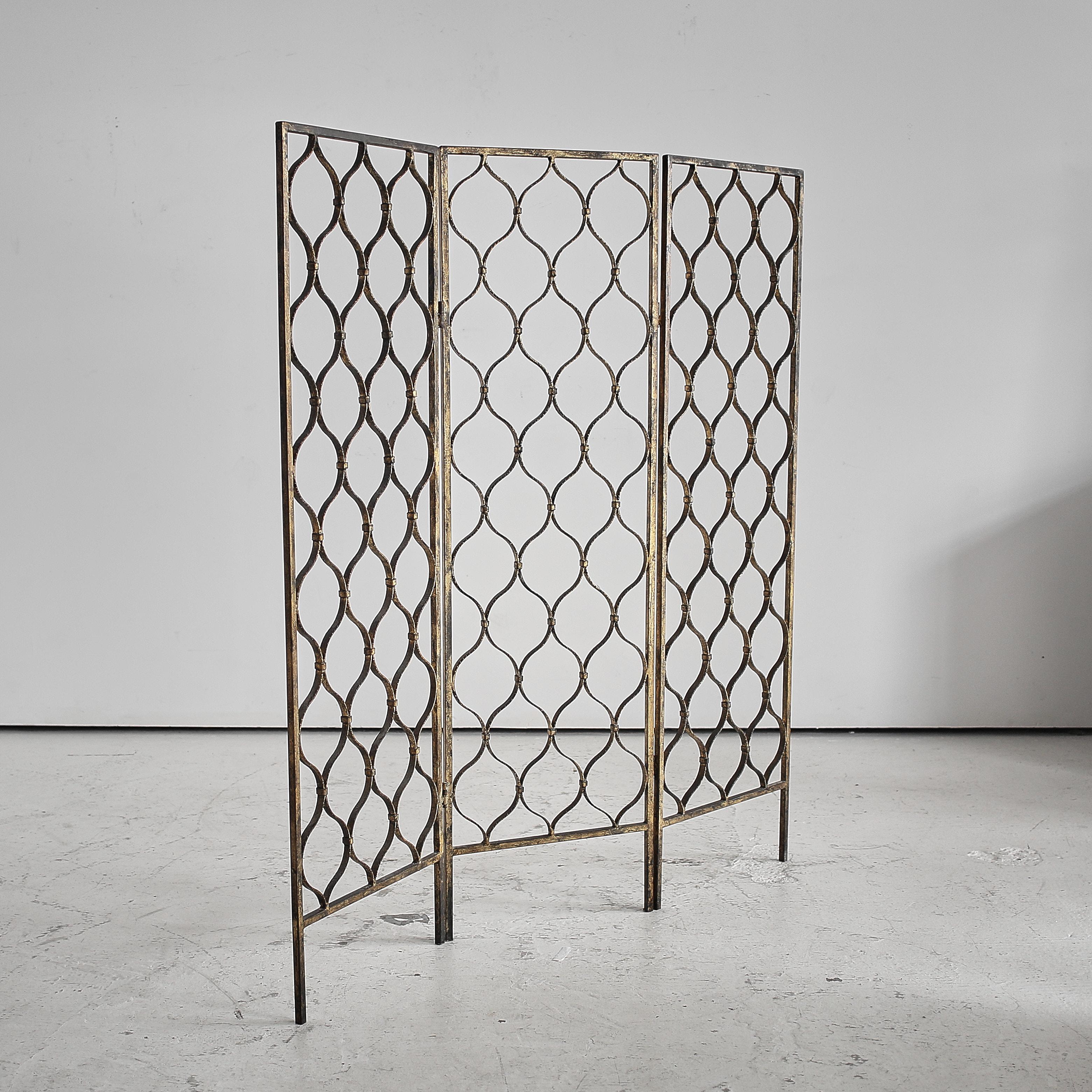 Original C.1950S Spanish Gilt Iron Screen In Good Condition In London, GB
