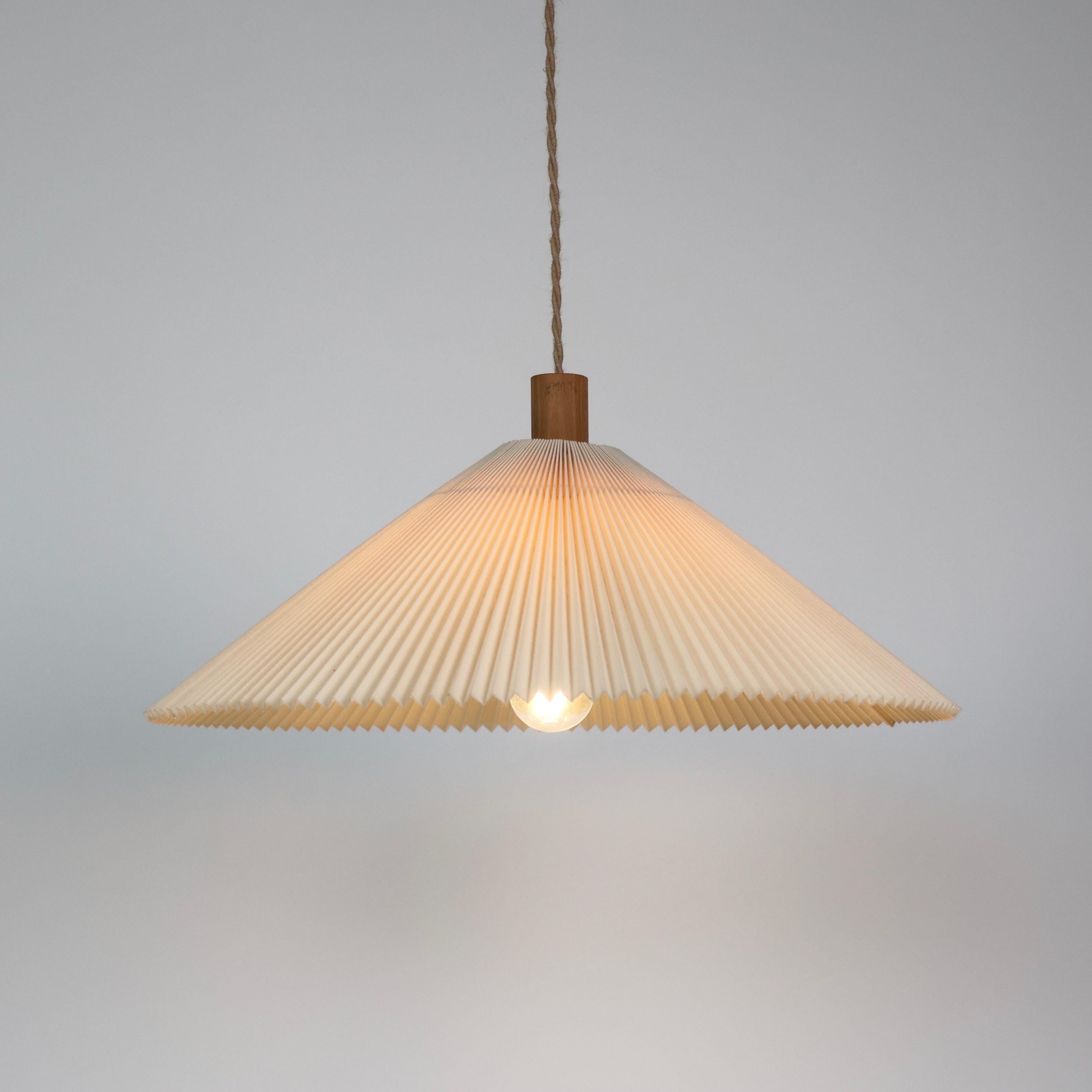 Lampade a sospensione originali Caprani Light, anni '80, Danimarca in vendita 2