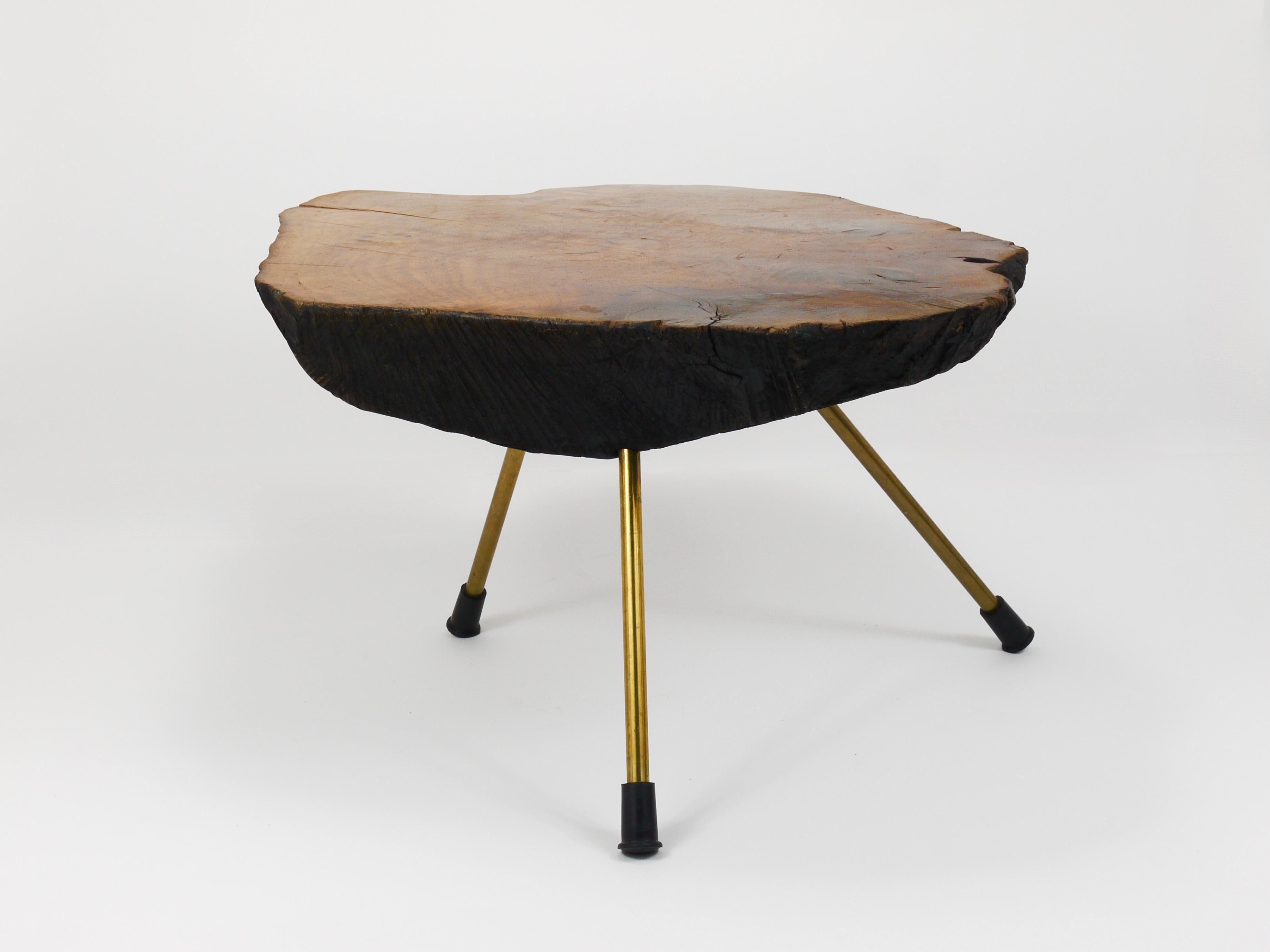 Tavolino originale Carl Aubock con tronco d'albero in noce, anni '50 in vendita 2