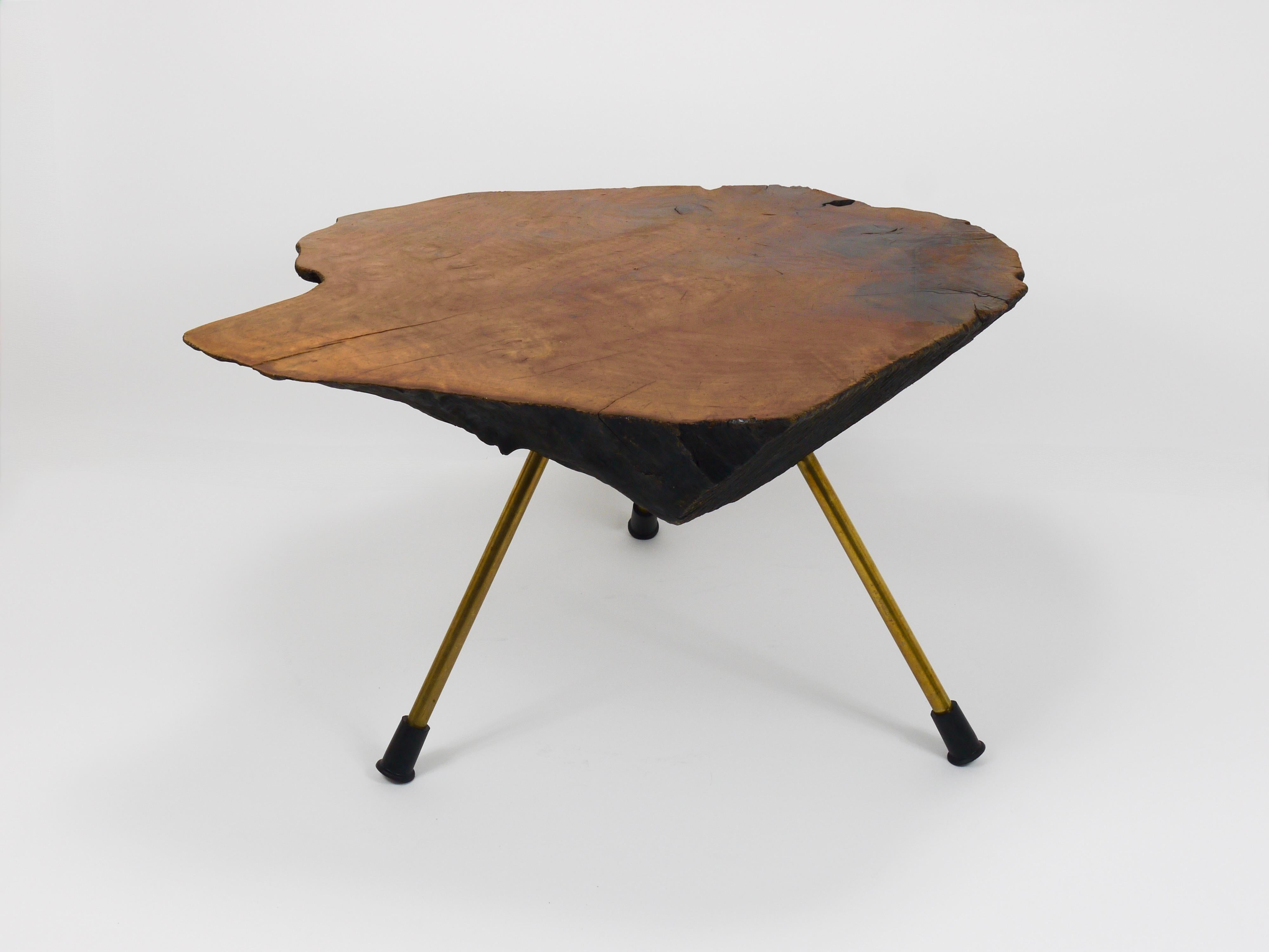 Tavolino originale Carl Aubock con tronco d'albero in noce, anni '50 in vendita 12