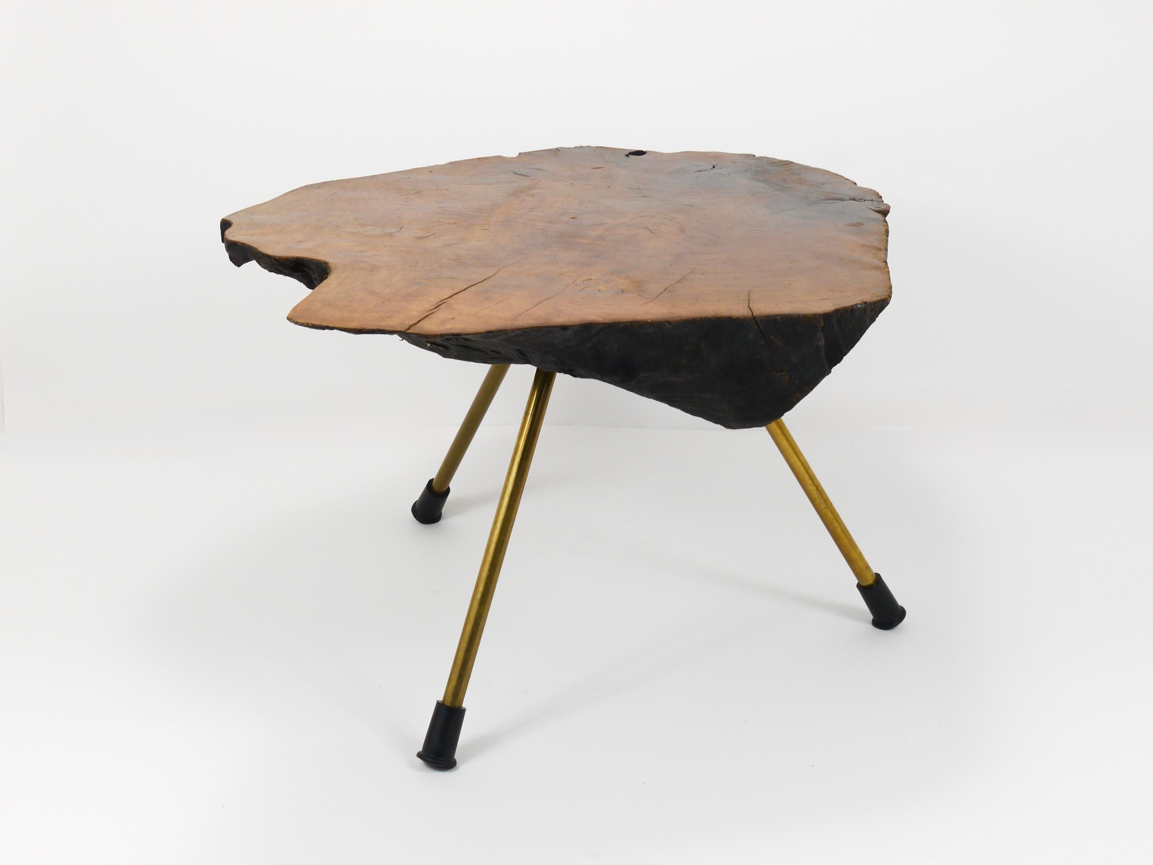 Tavolino originale Carl Aubock con tronco d'albero in noce, anni '50 In condizioni buone in vendita a Vienna, AT