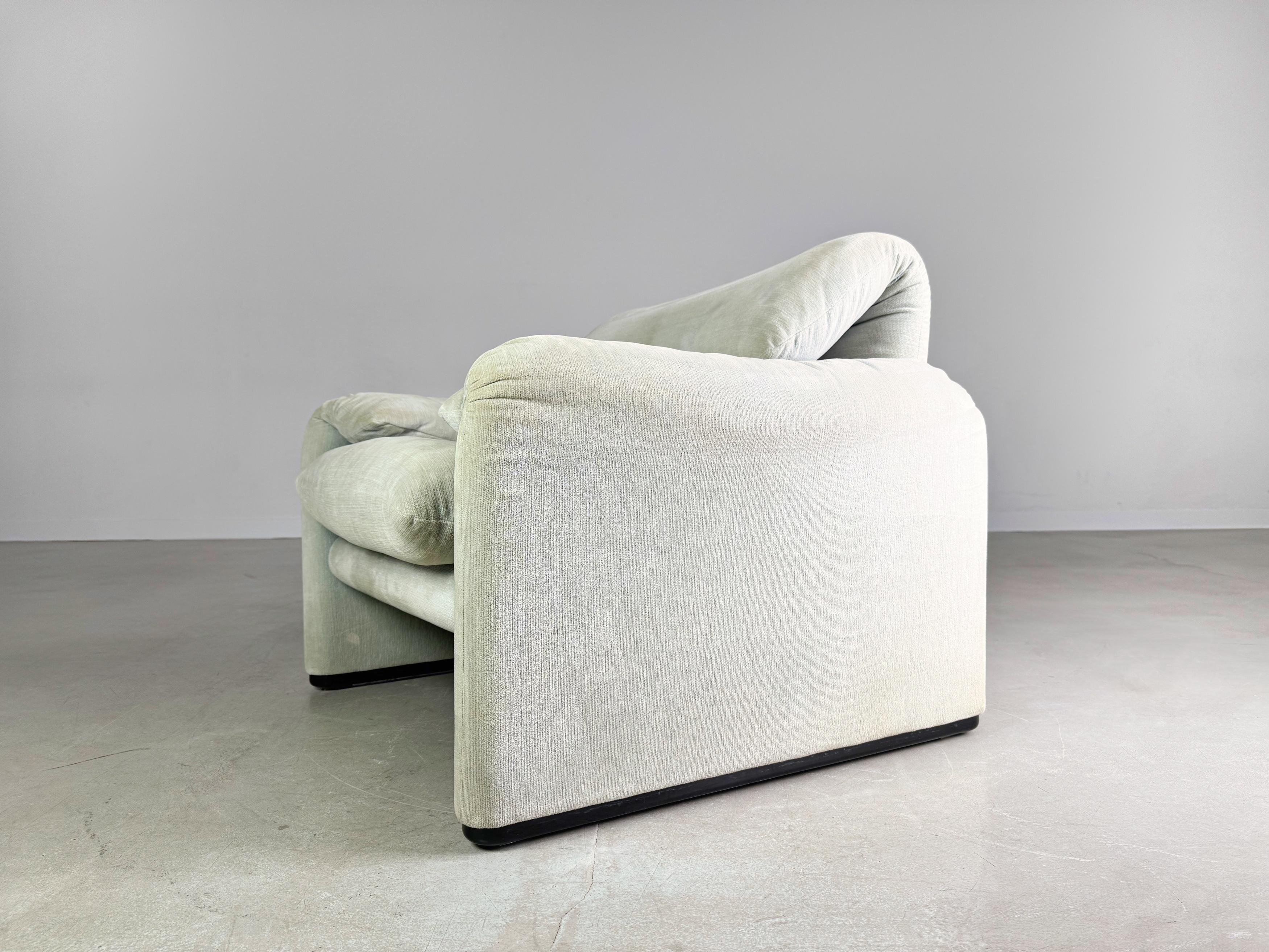 Original Cassina Maralunga Sessel Vico Magistretti Stoff türkis en vente 1